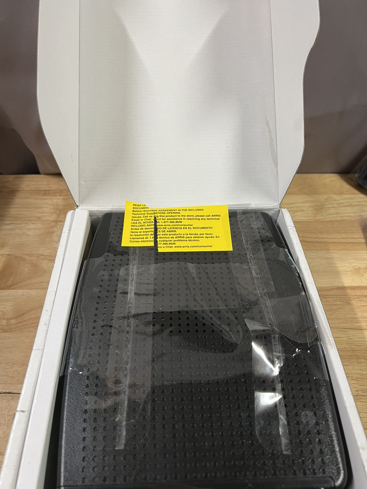 ARRIS SURFboard DOCSIS 3.0 Cable Modem Comcast Xfinity Complete – SBV3202