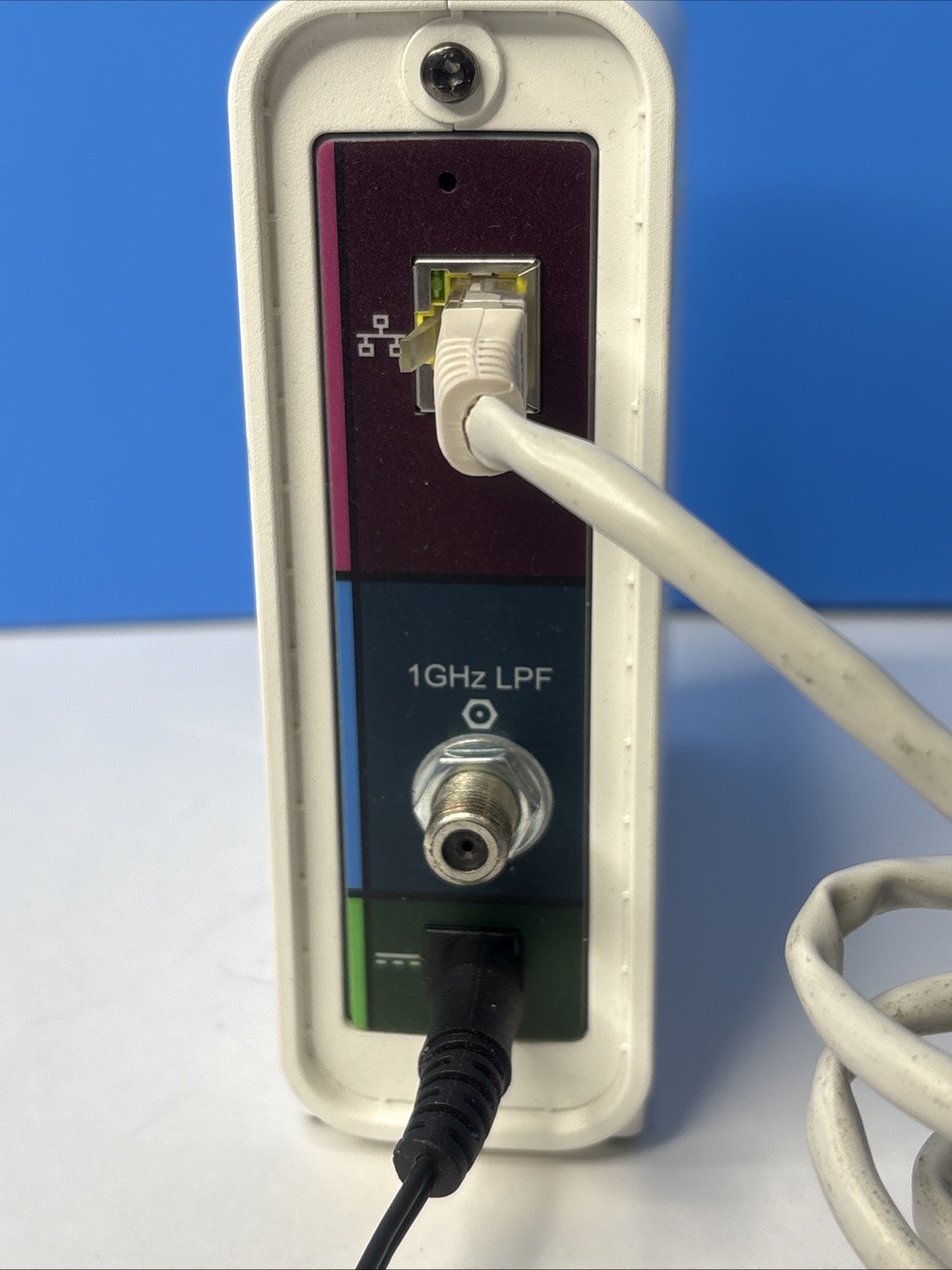ARRIS SURFboard DOCSIS 3.0 Cable Modem SB6190 – White