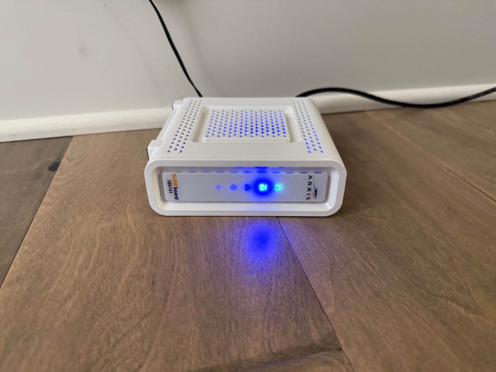 ARRIS SURFboard SB6141 DOCSIS 3.0 IPv6 Cable Modem, White, free shipping