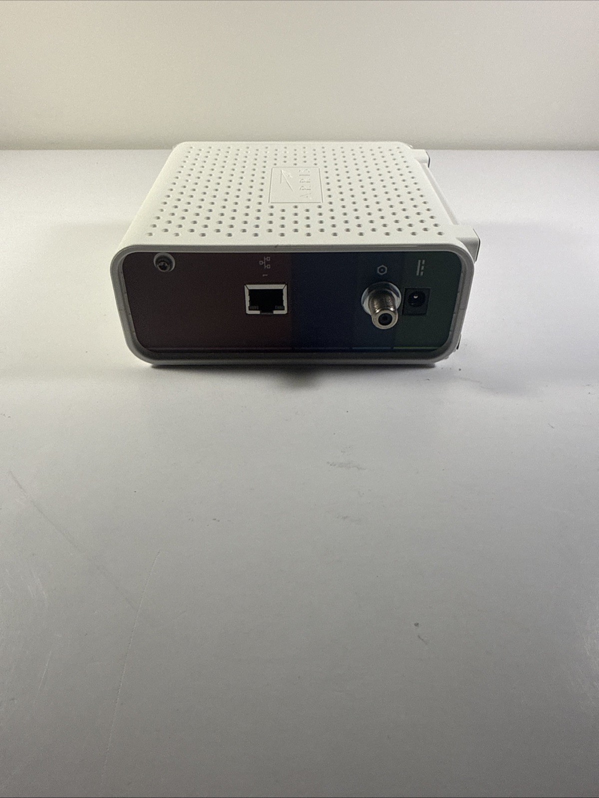 ARRIS SB6183 686 Mbps Cable Modem, White – 59243200300