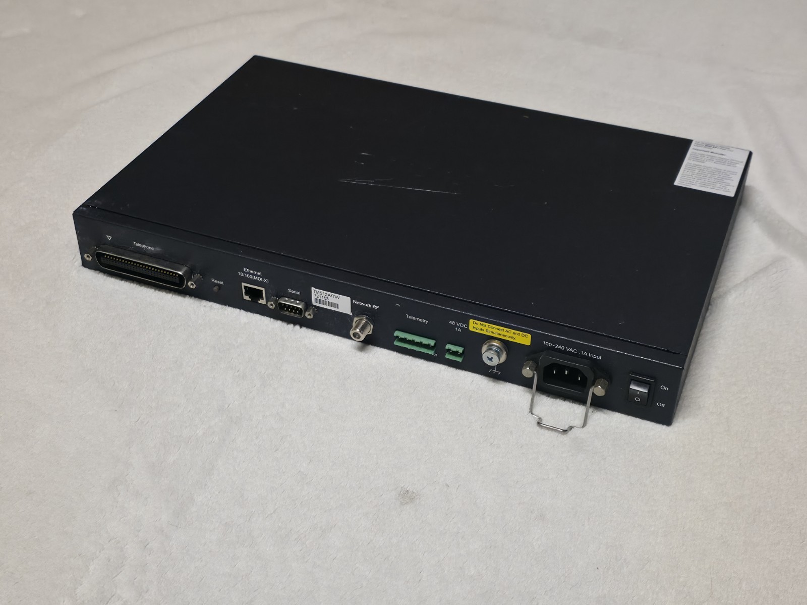 ARRIS TM512A Touchstone 12-Line EMTA Embedded Multimedia Telephony Modem