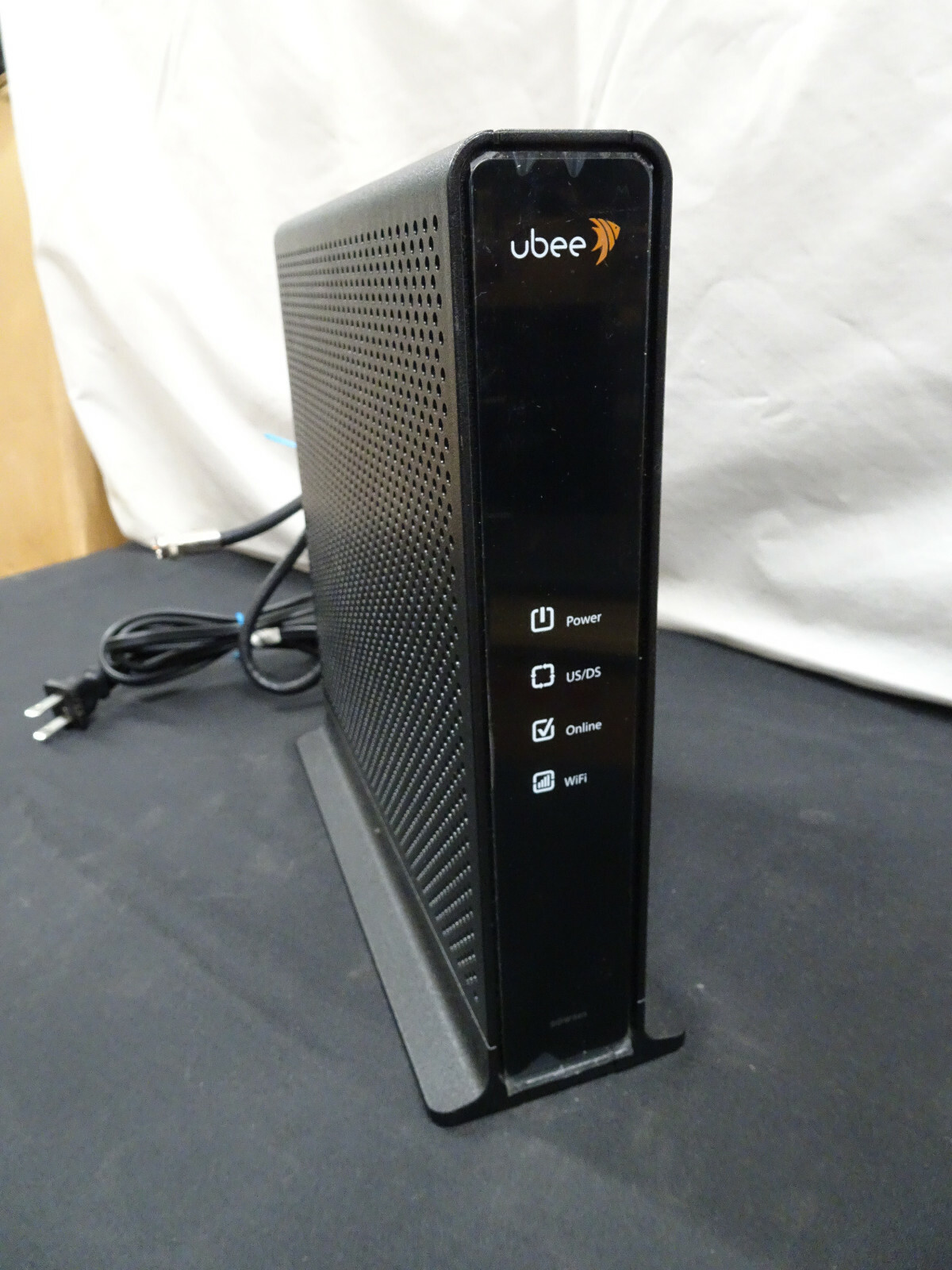 UBEE DDW365 Wireless Cable Router