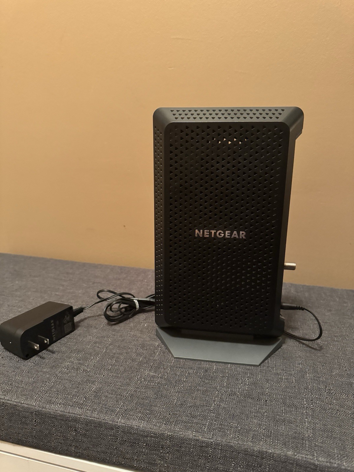 NETGEAR Nighthawk CM1200 DOCSIS 3.1 Cable Modem