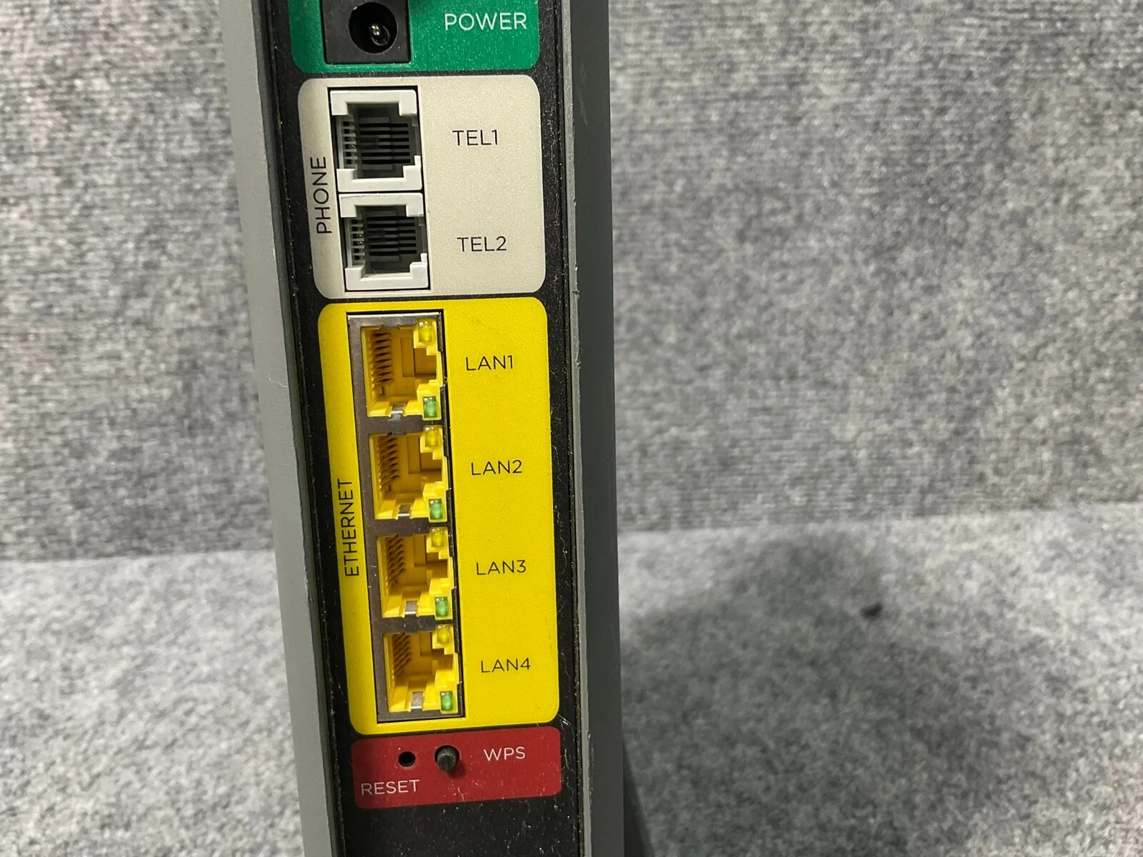 Motorola MT7711 24×8 Cable Modem AC1900 Dual Band WiFi Gigabit Router Used