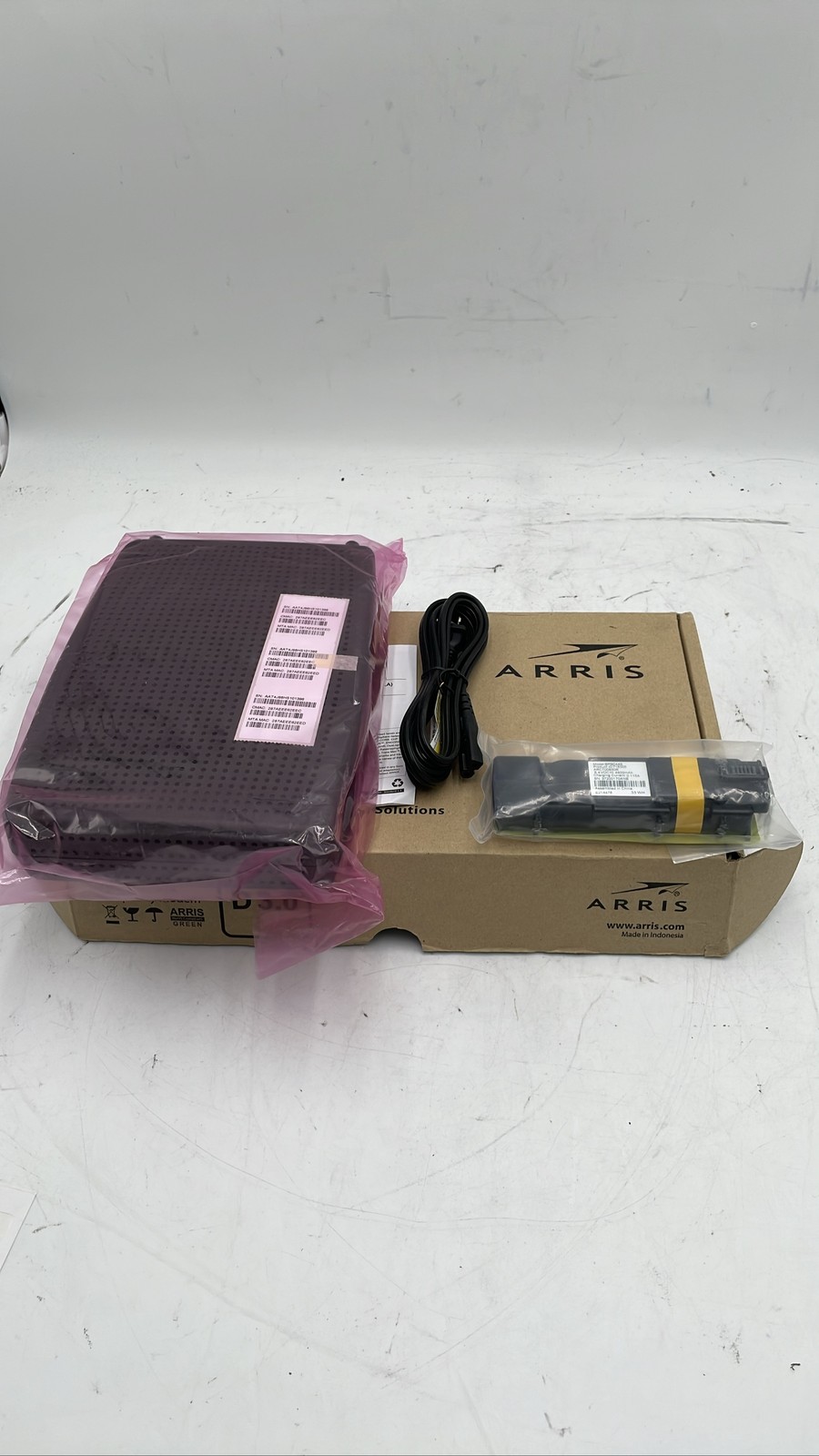 ARRIS Touchstone TM804 DOCSIS 3.0 Telephony Cable Modem