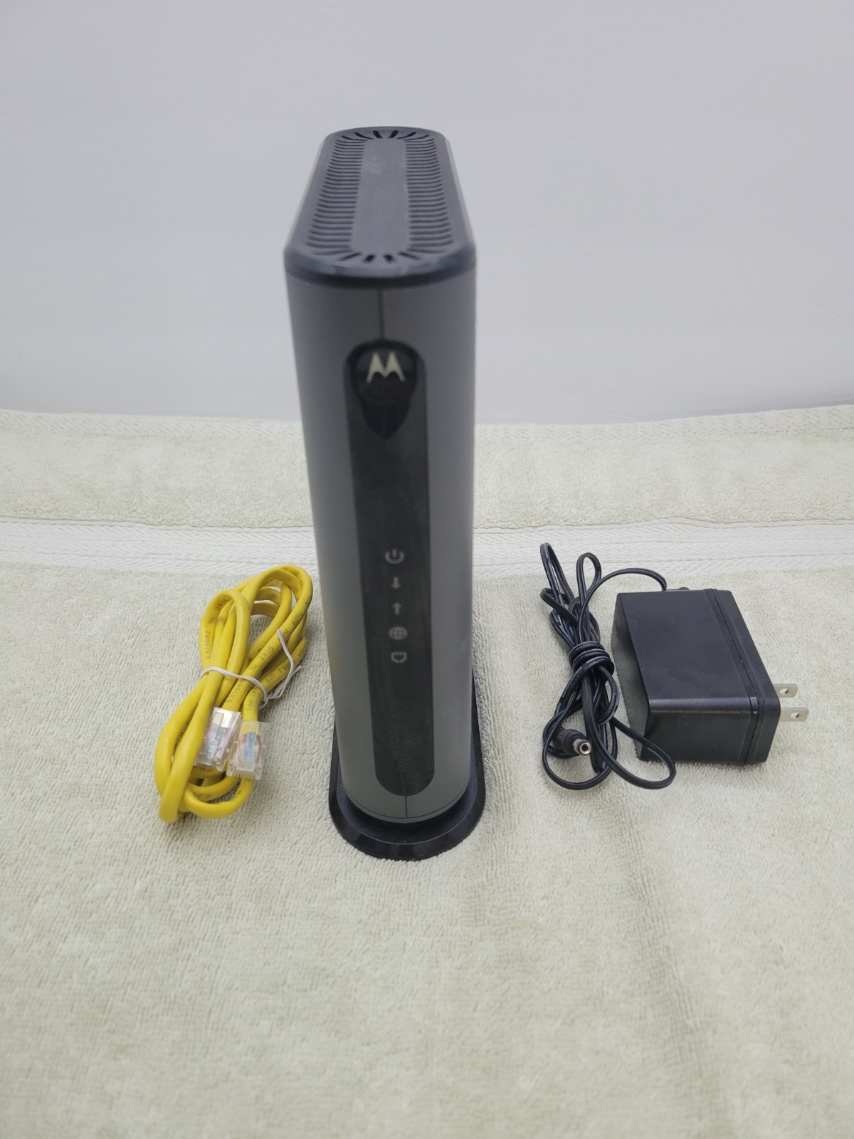 Motorola Cable Modem MB7621 DOCSIS 3.0 Ultra-High-Speed 24×8 Tested w/Manual