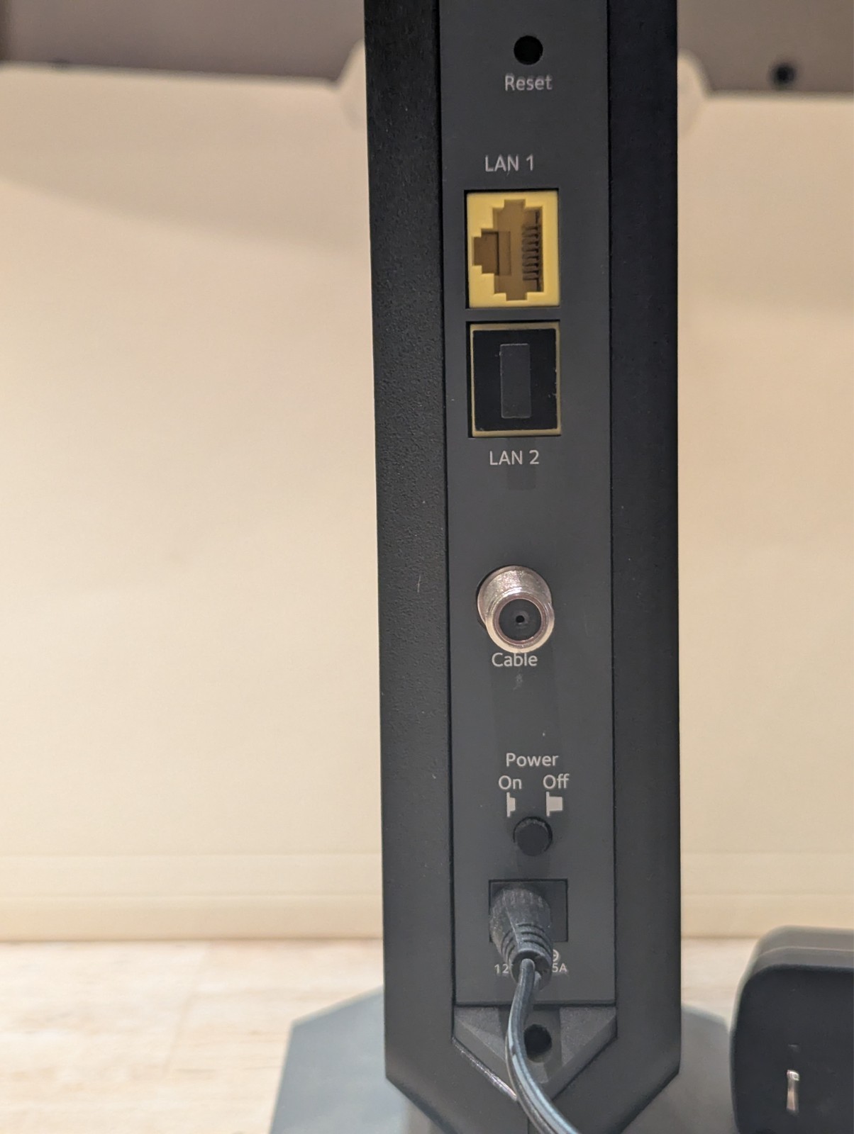 NETGEAR Nighthawk CM1100 Cable Modem