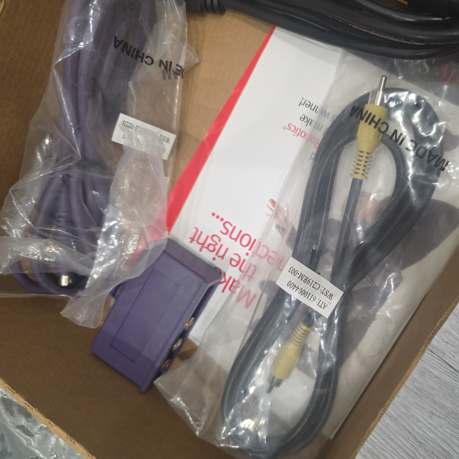 Intel CPCM0P9022-02 56K Internal Fax/Modem PCI Card,everything in the pics