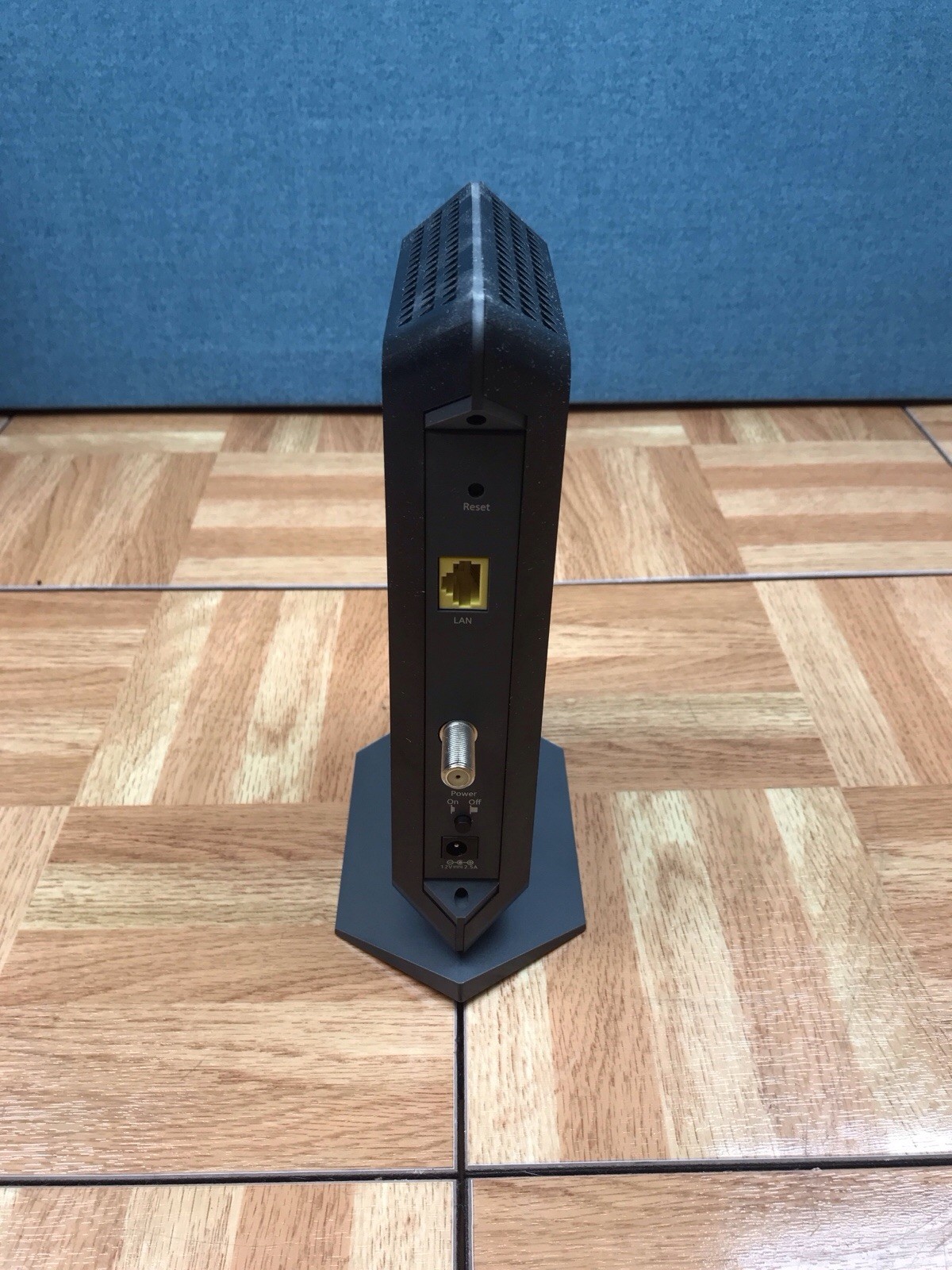 NETGEAR CM1000 DOCSIS 3.1 Cable Modem