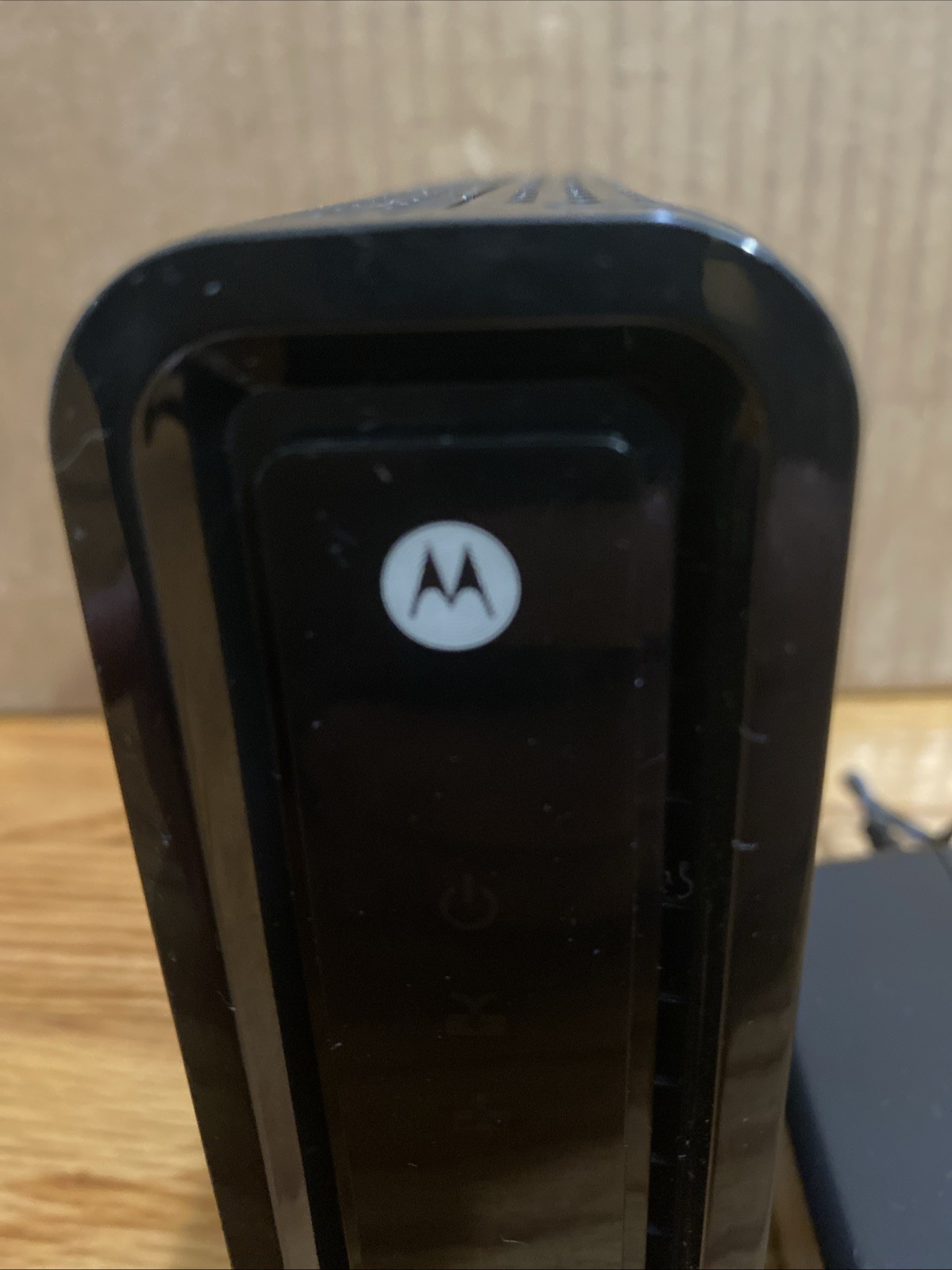 Motorola Arris SURFboard SB6121 DOCSIS 3.0 Cable Modem – Black with A/C Adapter