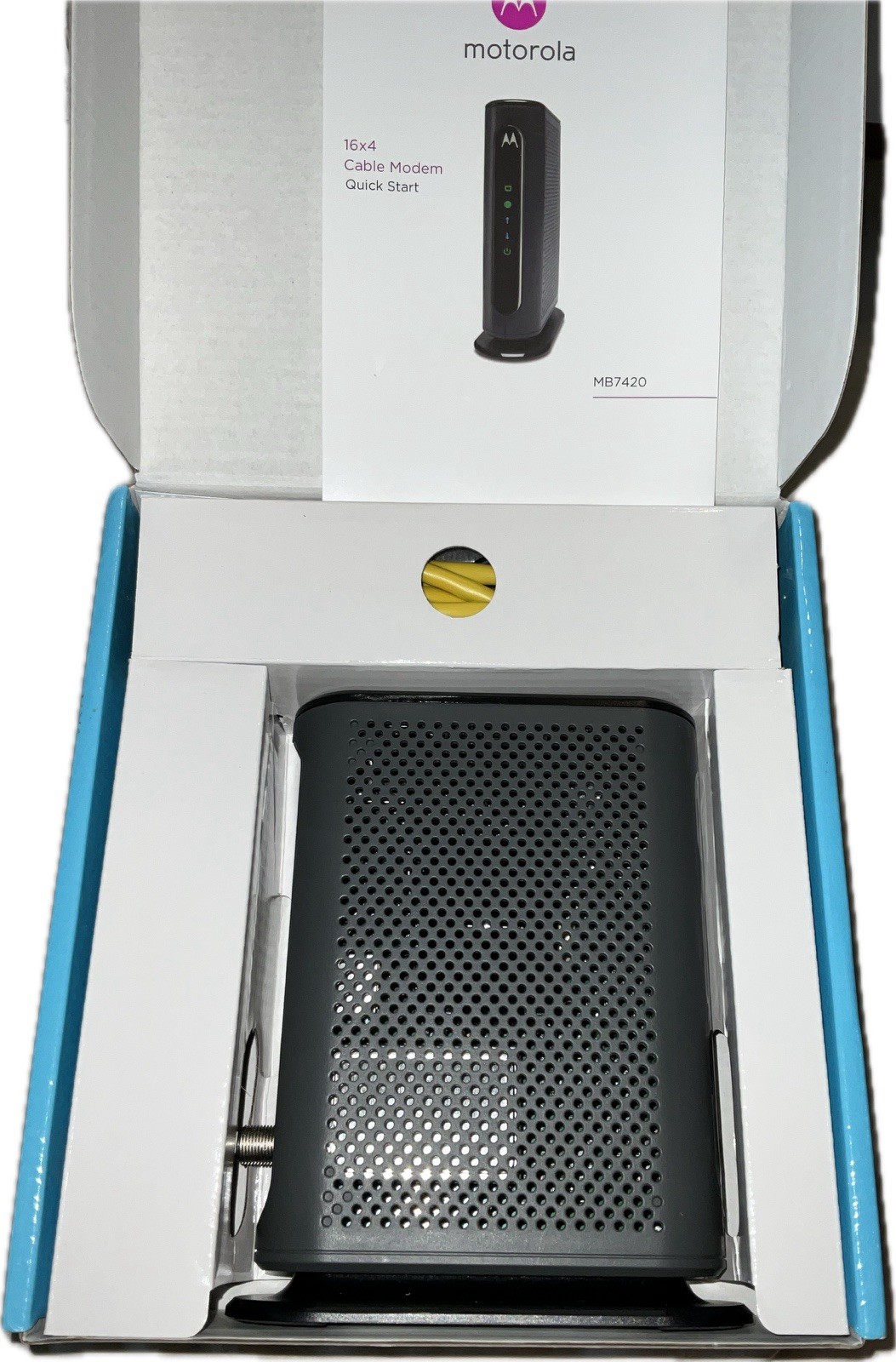 Motorola DOCSIS 3.0 16×4 Cable Modem – Up to 686 Mbps MB7420 Black NEW