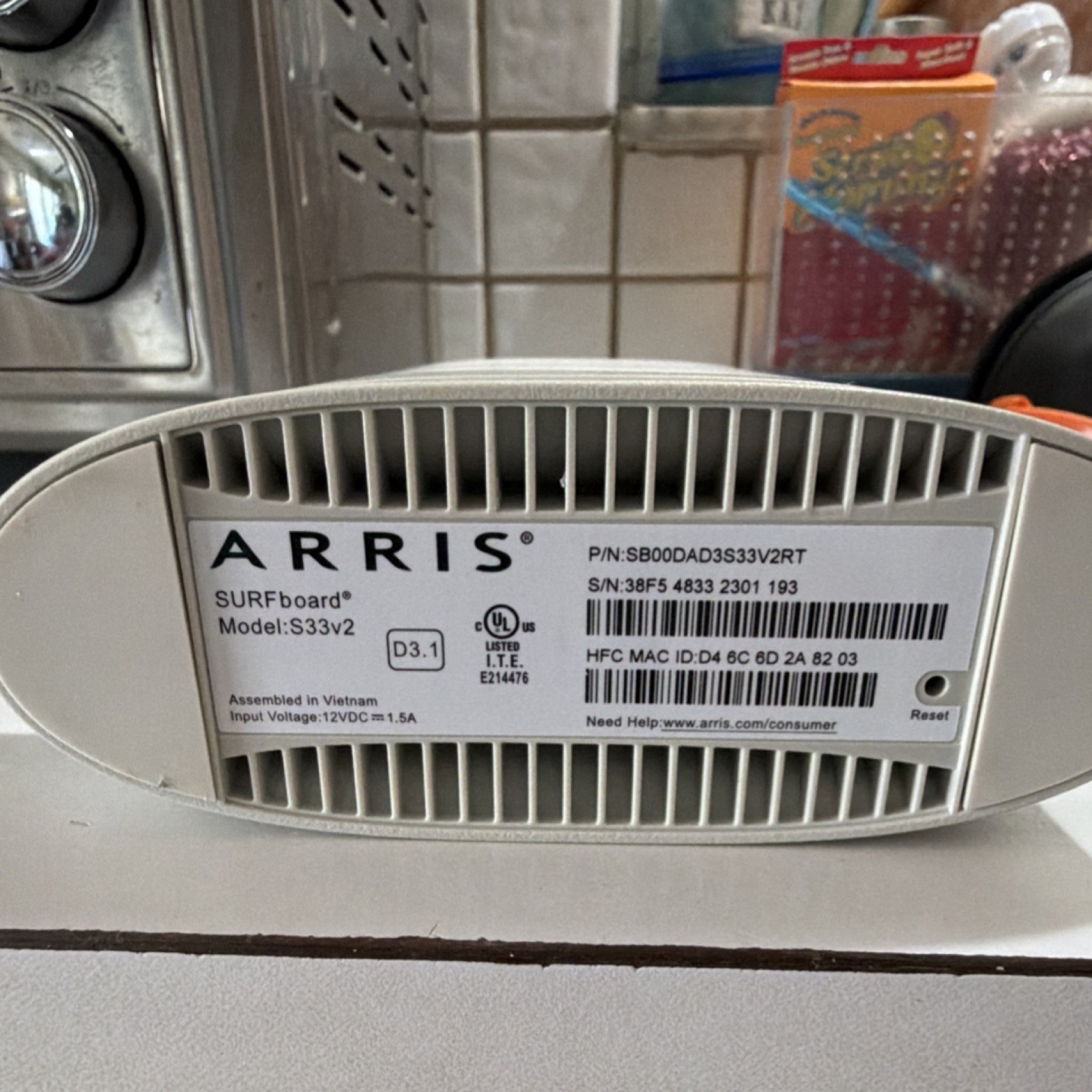 ARRIS SURFboard S33v2 DOCSIS 3.1 Cable Modem 2.5 Gbps 2 Ethernet Ports White