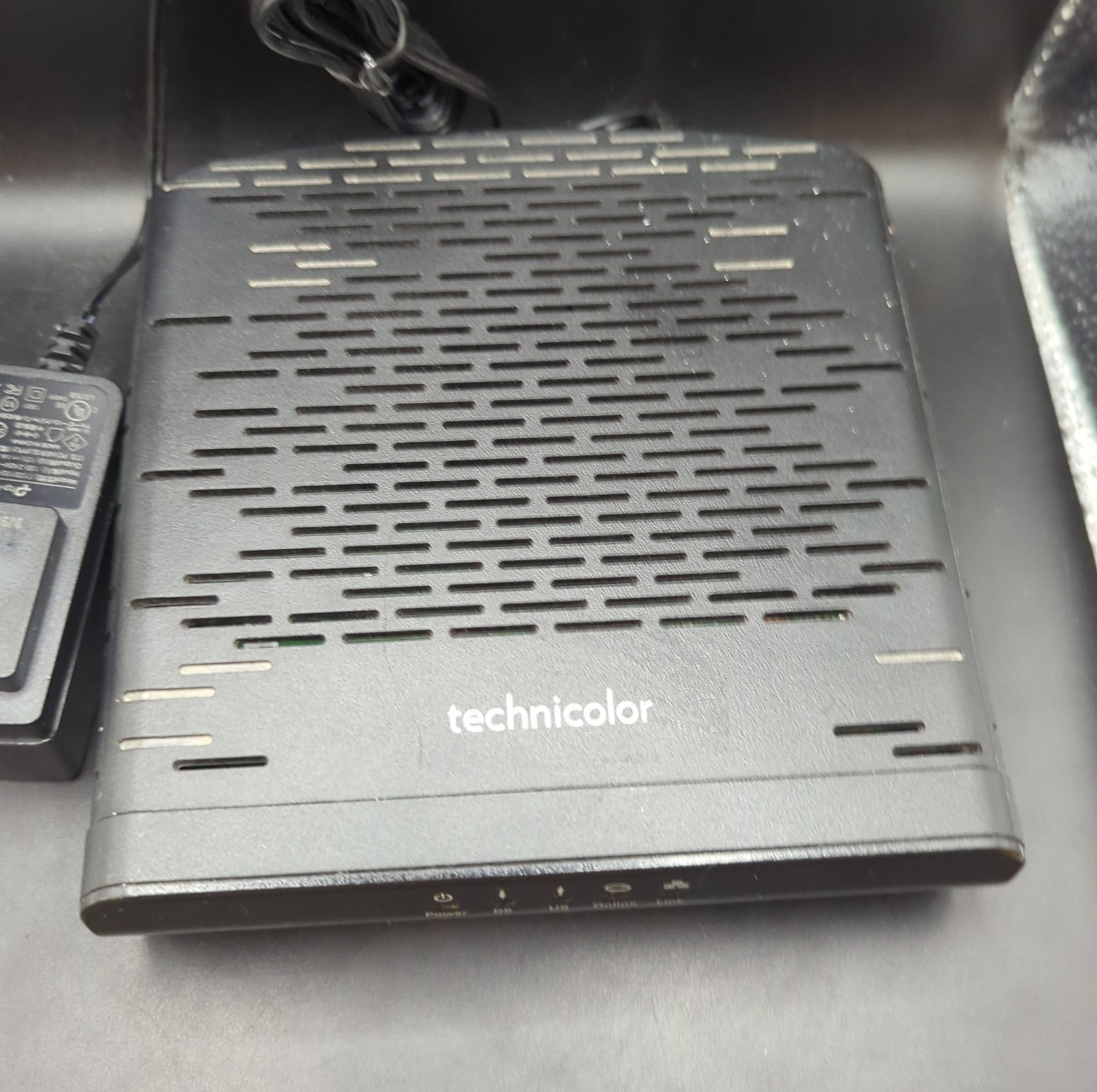 Technicolor TC4300.E DOCSIS 3.0 Cable Modem w/ Power Adapter & Ethernet