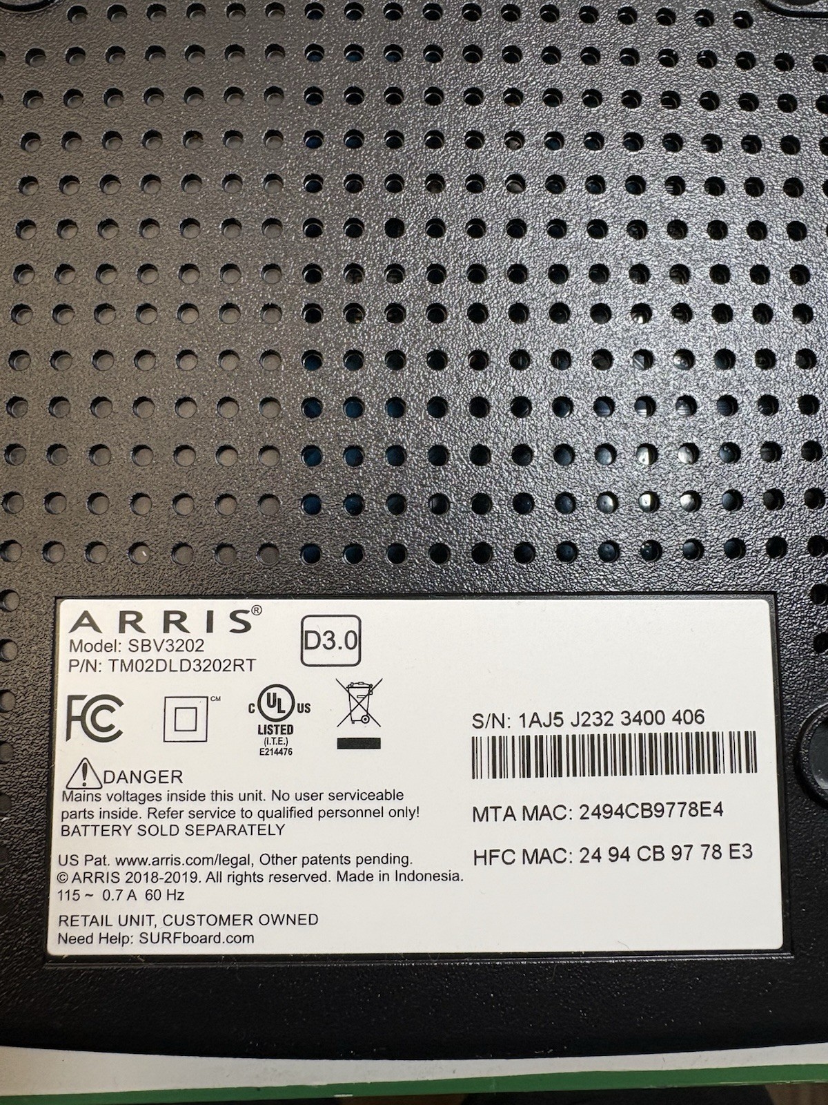 ARRIS SBV3202 Docsis 3.0 Voice Cable Modem – Black