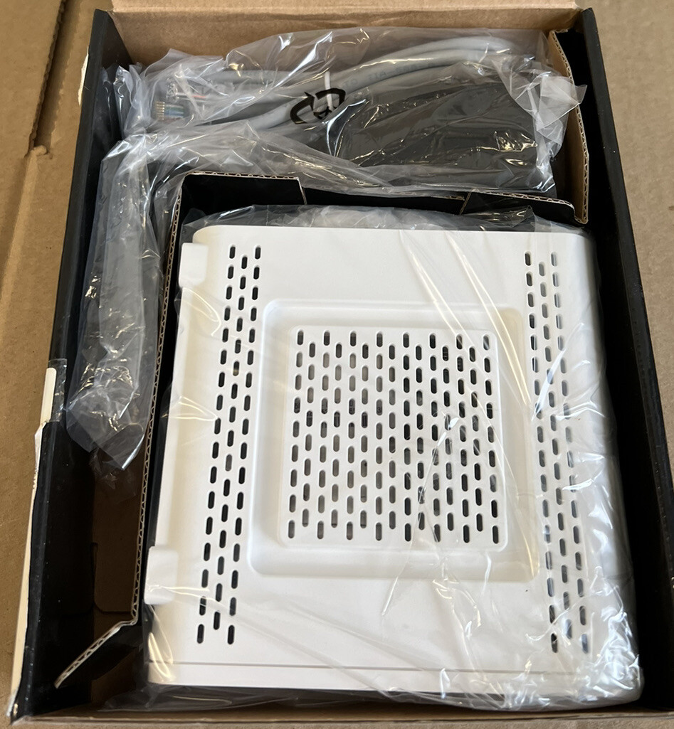 NEW (Open Box) ARRIS SURFboard DOCSIS 3.0 Cable Modem SB6141 12 Channel 343 MBPS