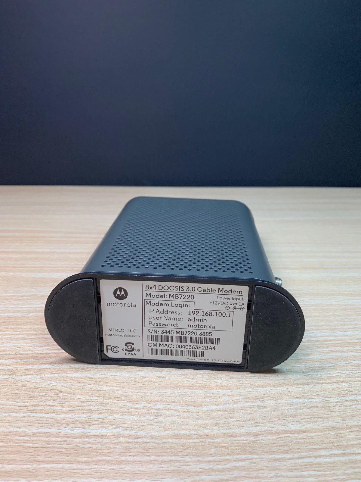 Motorola Cable Modem Model MB7220 w/ Power Cord