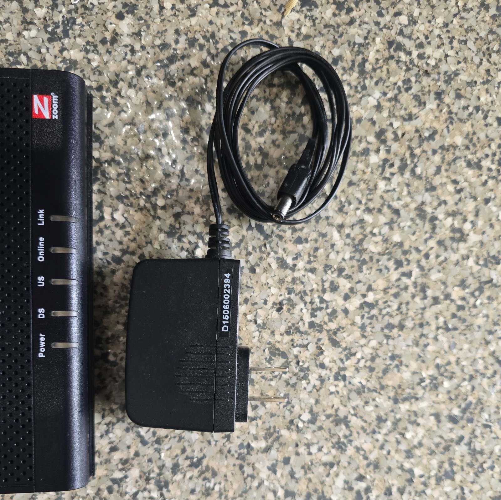 Zoom DOCSIS 3.0 High-Speed Cable Modem (Model 5341J) Black w/ Power Adapter