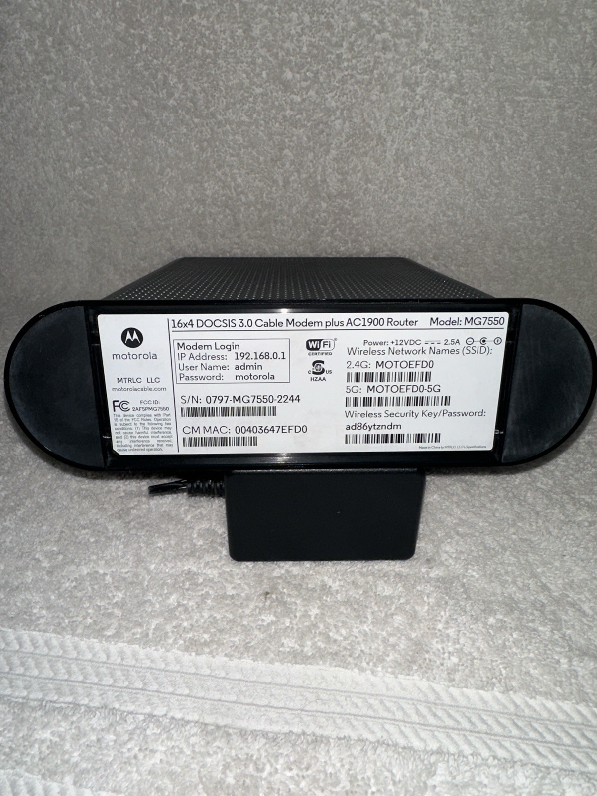 Motorola MG7550 16×4 Cable Modem Plus AC1900 Wi-Fi Router