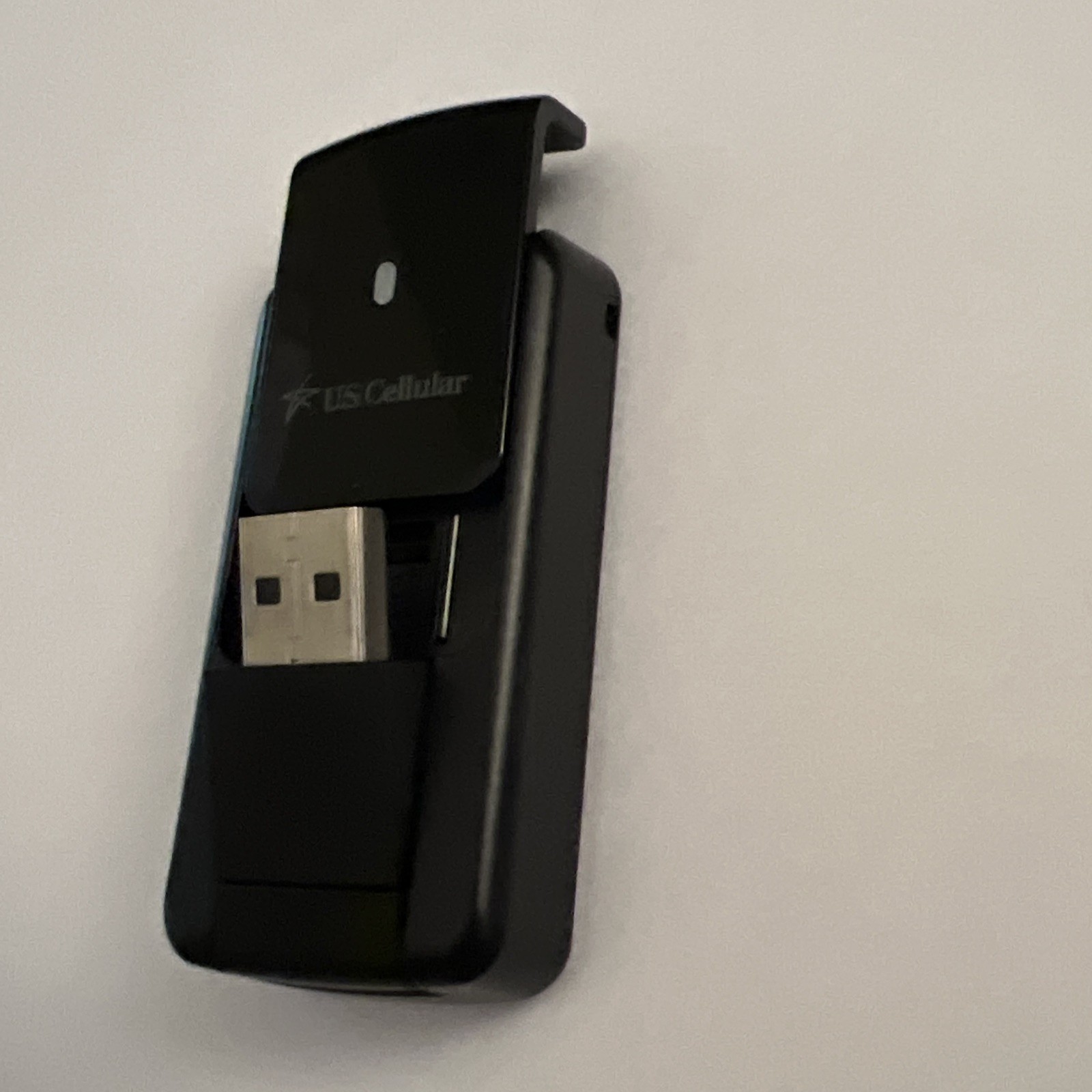 US Cellular UM185US Wireless Mobile Broadband USB Modem Qualcomm 3G CDMA UM185US