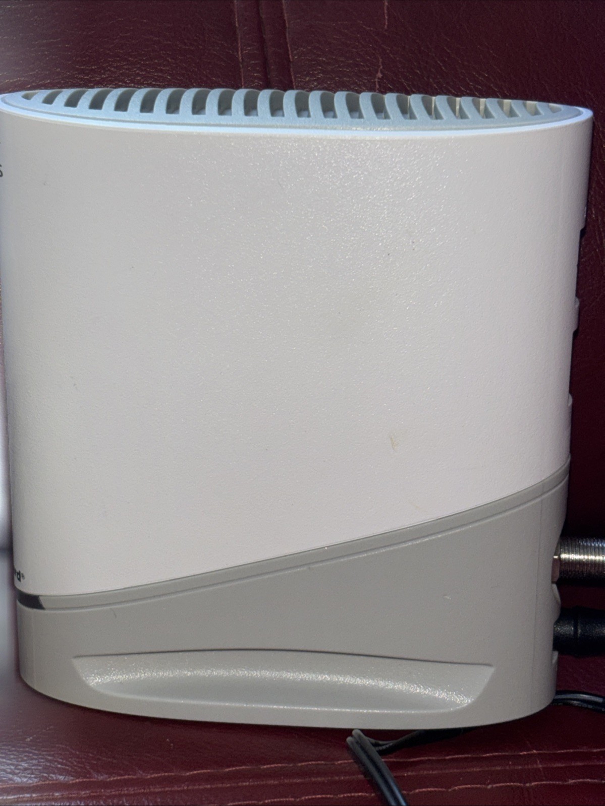ARRIS S33 SURFboard Multi-Gigabit Cable Modem 2.5 Gbps Ethernet Port