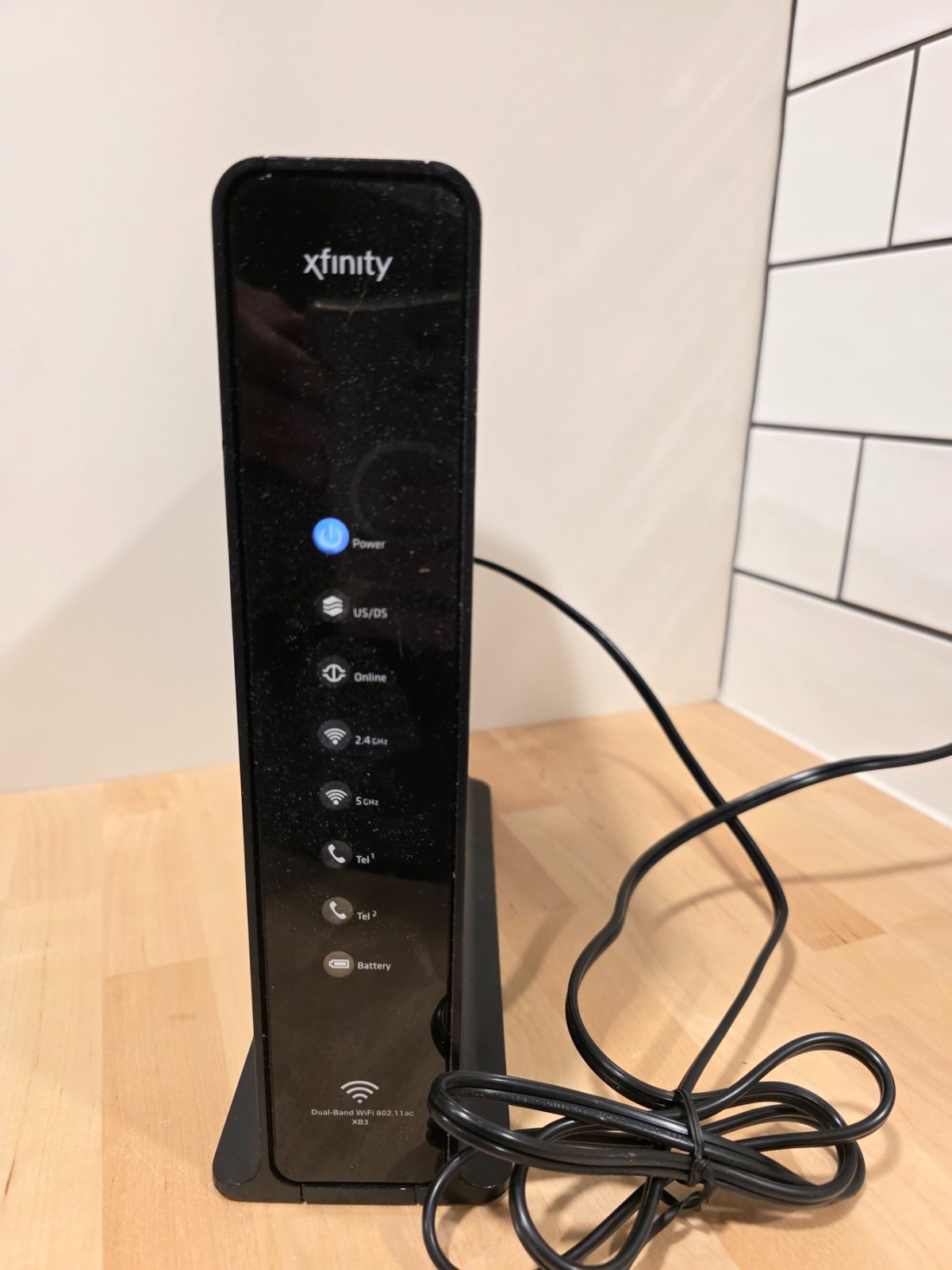 Xfinity Cisco DPC3941T XB3 DOCSIS 3.0 Dual-Band WiFi Voice Gateway
