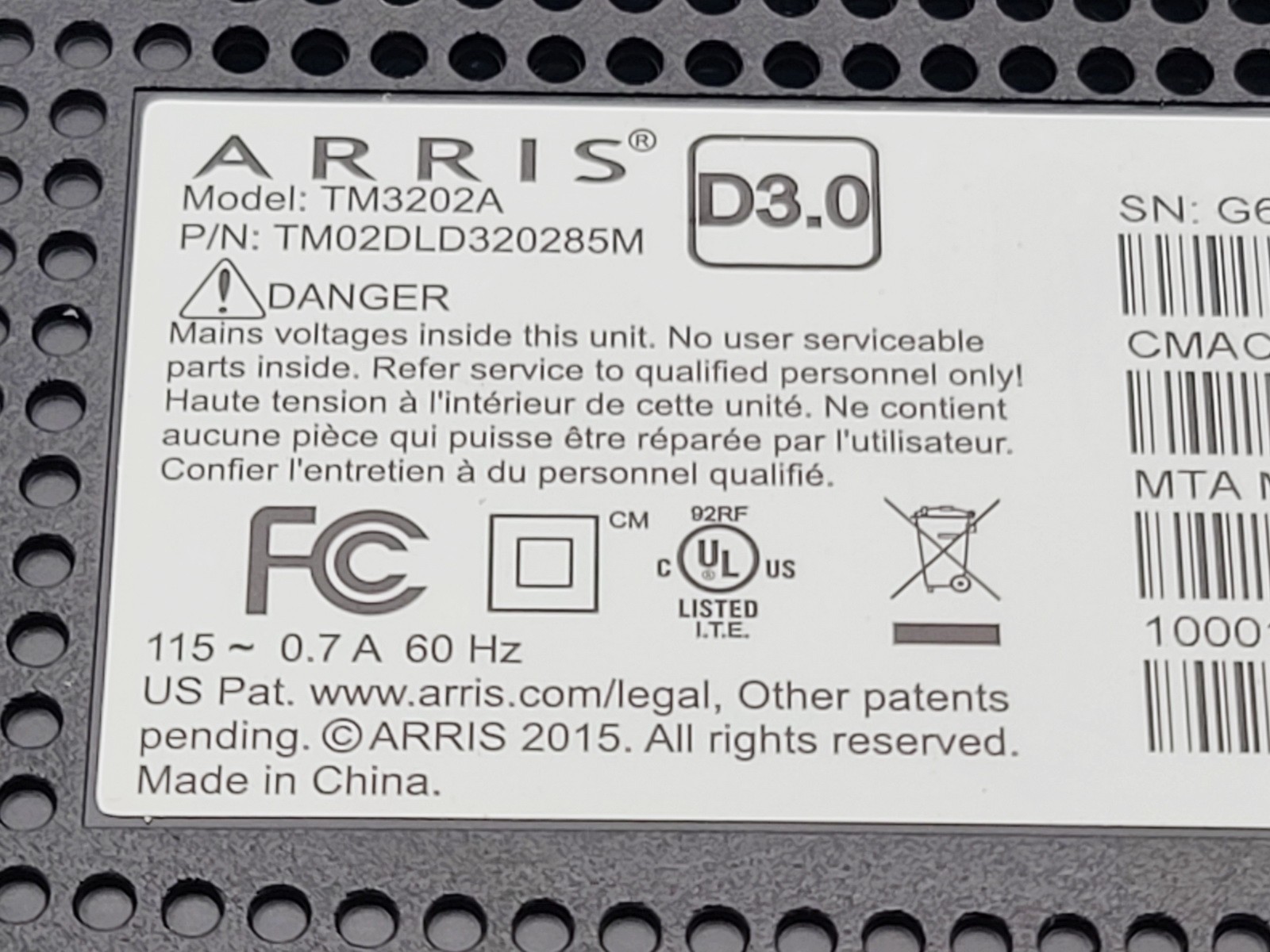 ARRIS TM822A TOUCHSTONE DOCSIS CABLE MODEM W ETHERNET CABLE