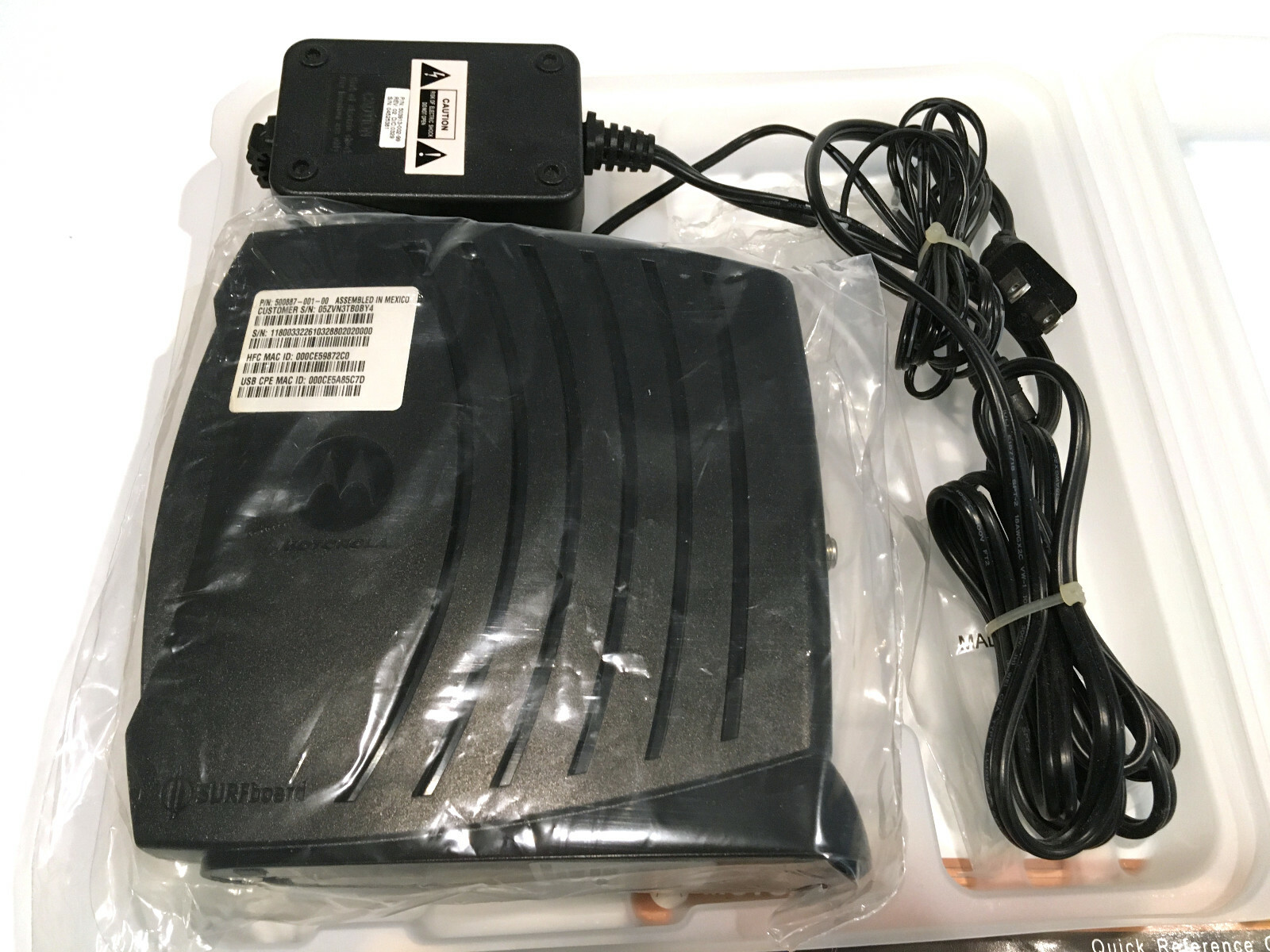 ❤️ Motorola SURFboard Cable Modem SB5100 CIB Complete