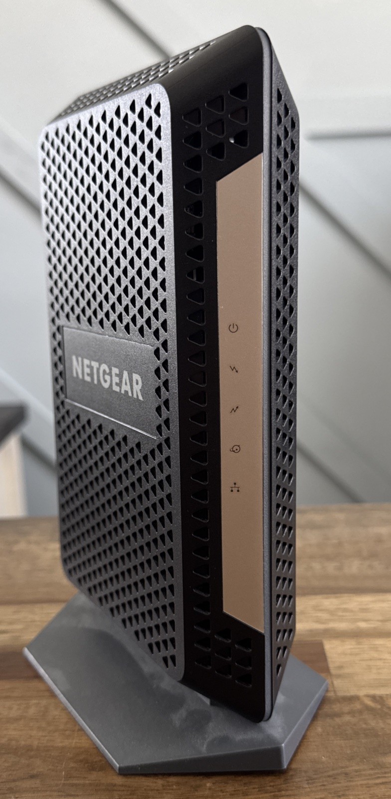 NETGEAR Cable Modem DOCSIS 3.1 (CM1000) Gigabit Modem, Compatible with All ISPs