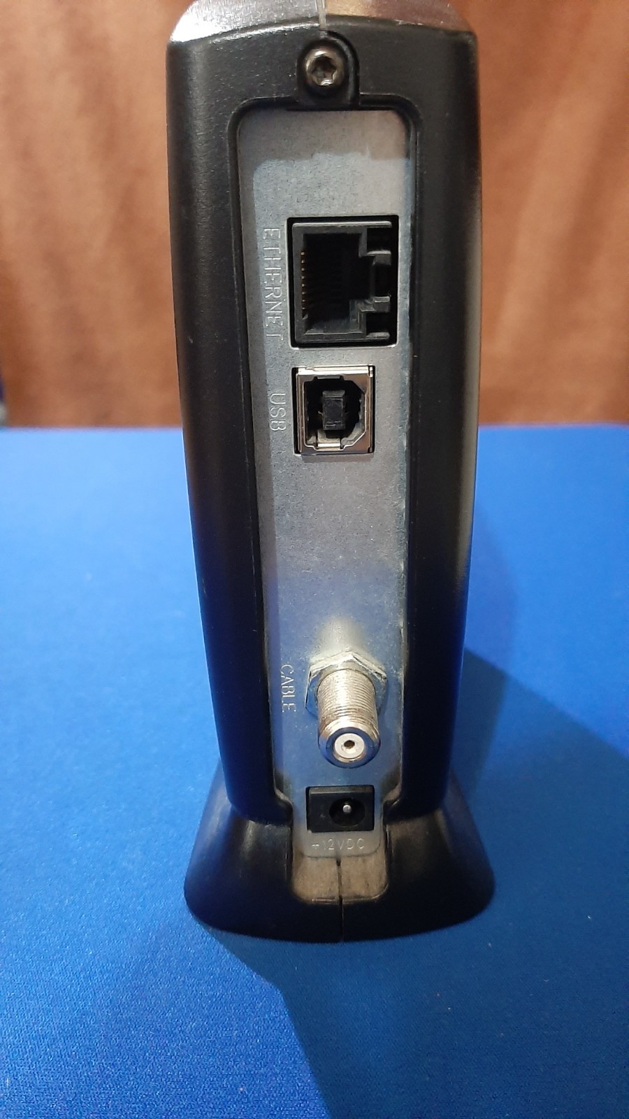 Motorola Surfboard SB5101 Cable Modem with Power Supply