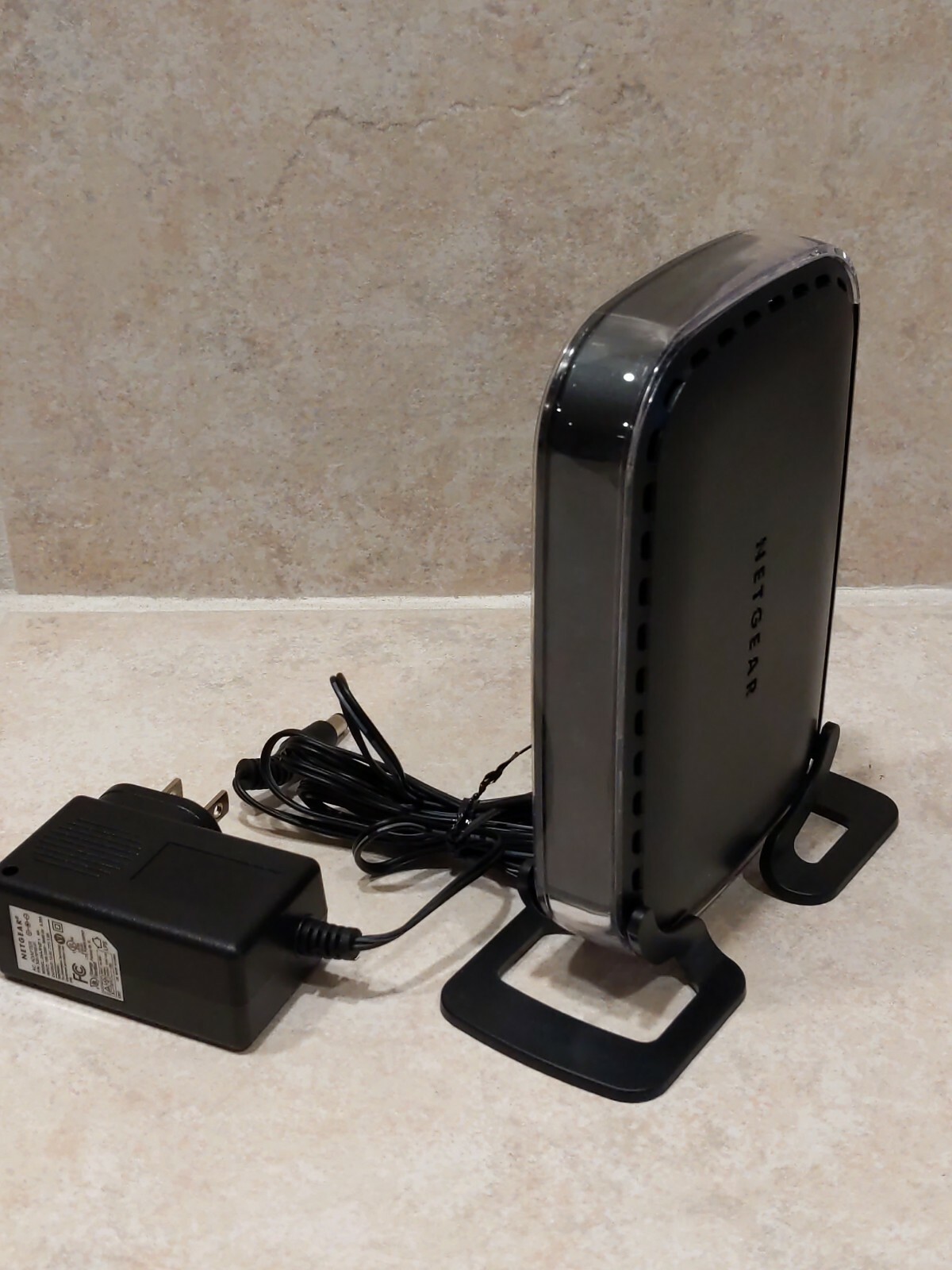 Netgear CM400 High Speed Cable Modem DOCSIS 3.0 Comcast Xfinity Time Warner