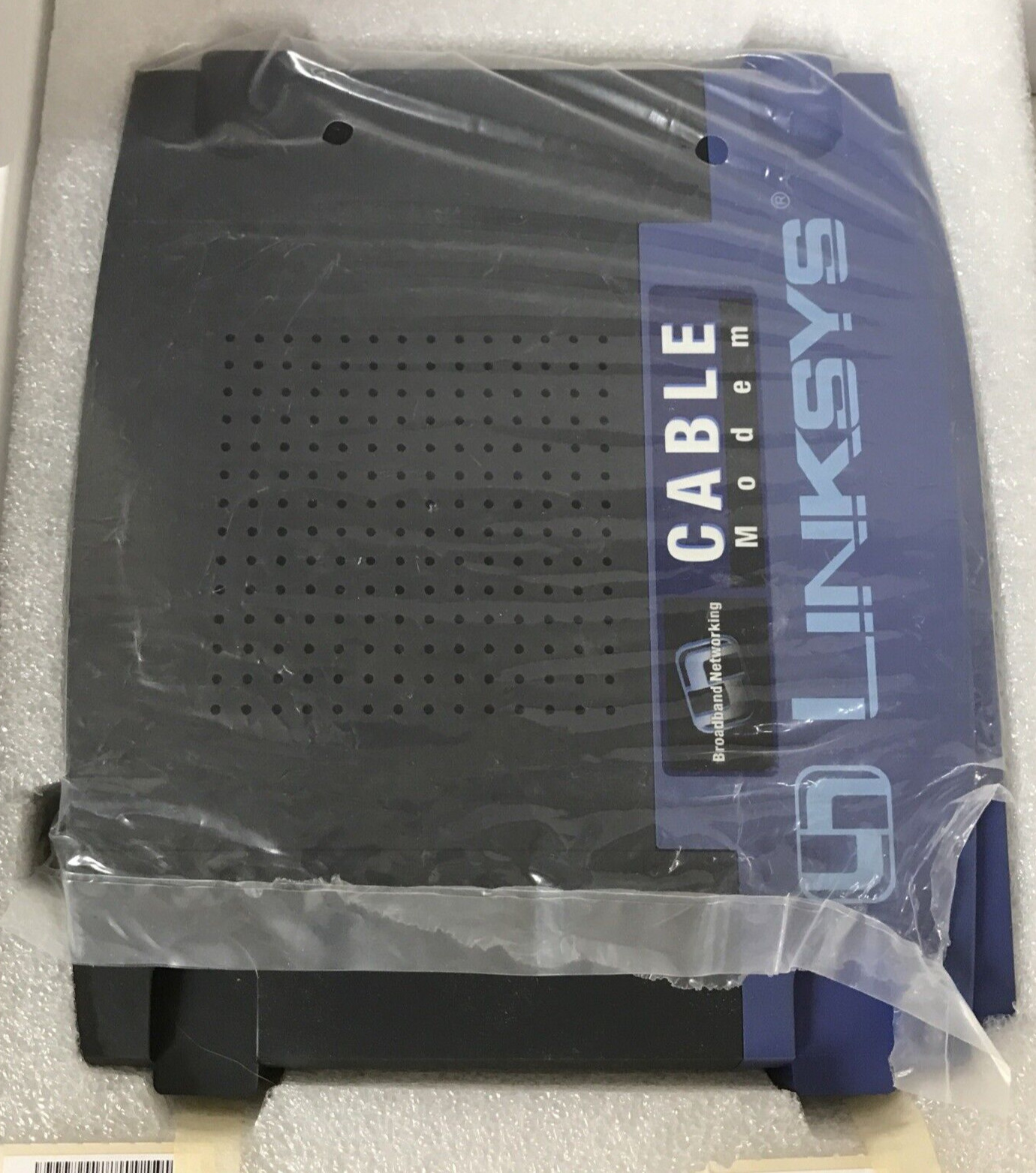 Linksys BEFCMU10 EtherFast Cable Modem With USB & Ethernet Connection