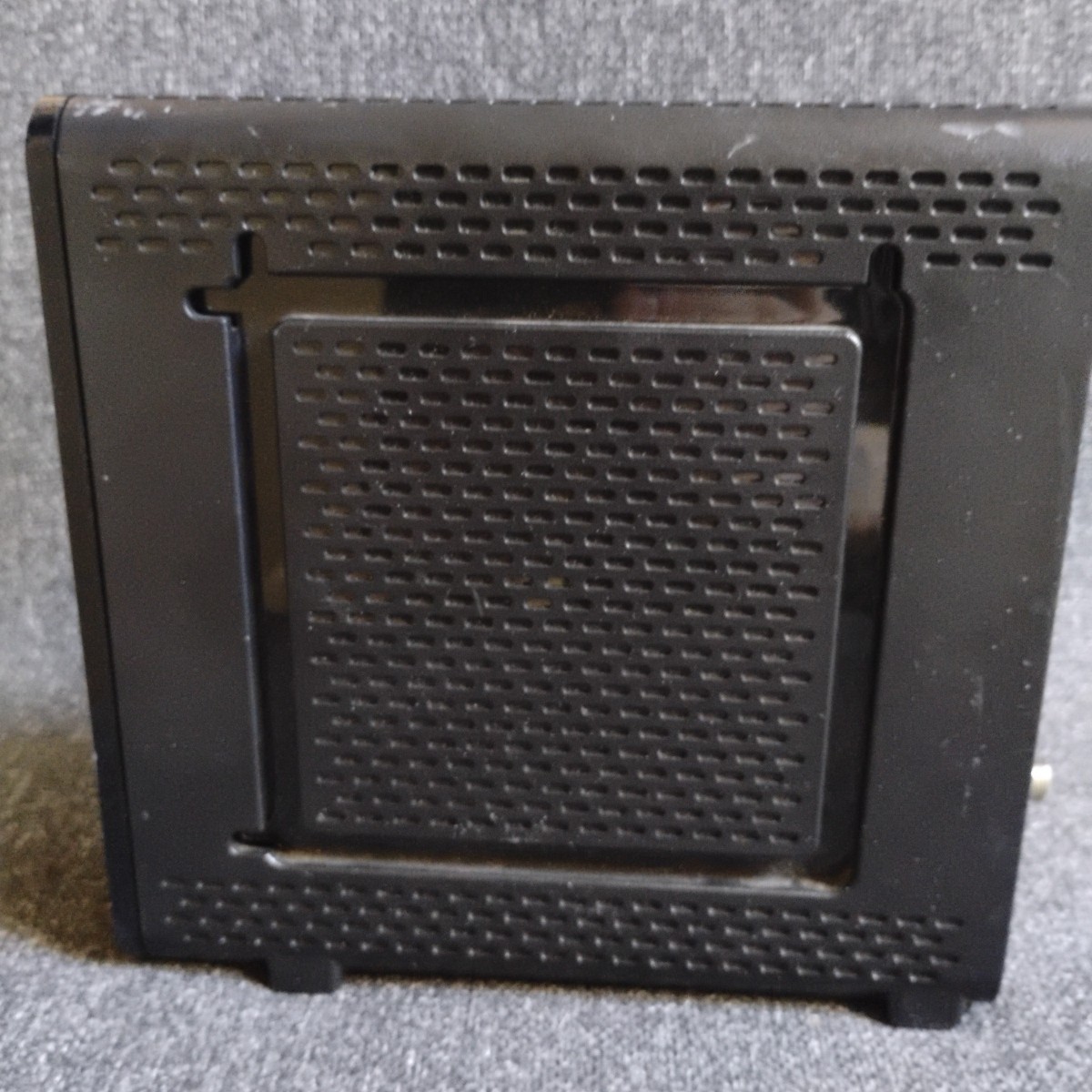 Motorola SURFboard SBG6580 DOCSIS 3.0 Cable Modem / Wi-Fi Router