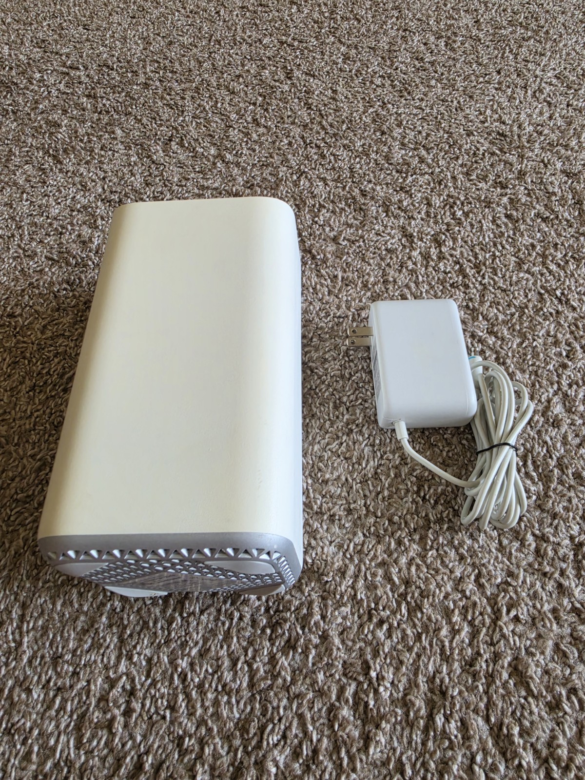 Xfinity Router Modem WiFi Router w/ Power Cord Model XB7-CM Read Description.