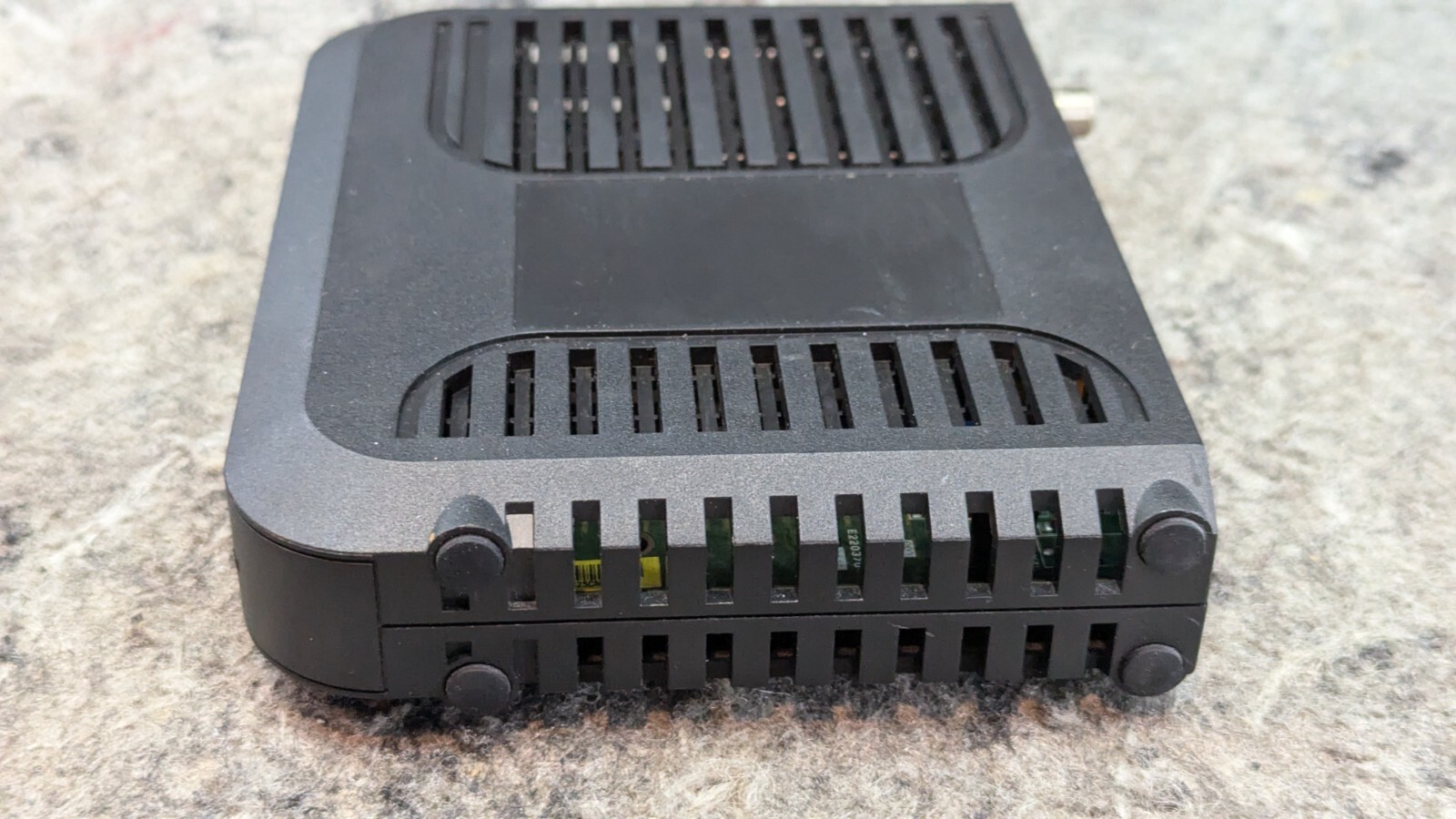Cisco DPC3010 DOCSIS 3.0 Cable Modem w/ powerCord, Cat6 Ethernet Cable