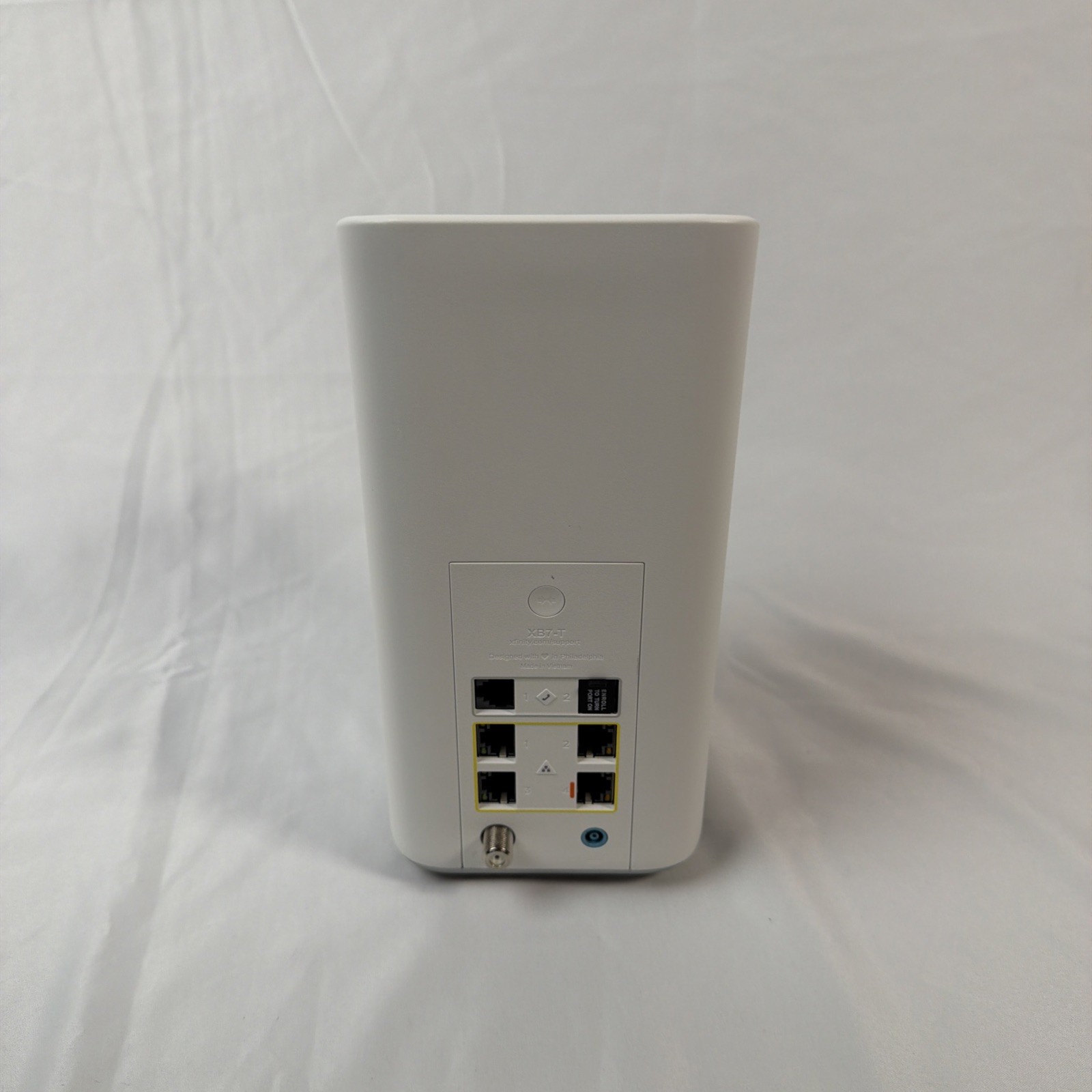 Xfinity XB7 CGM4331COM WiFi Cable Modem Router Gateway Tested Powers On