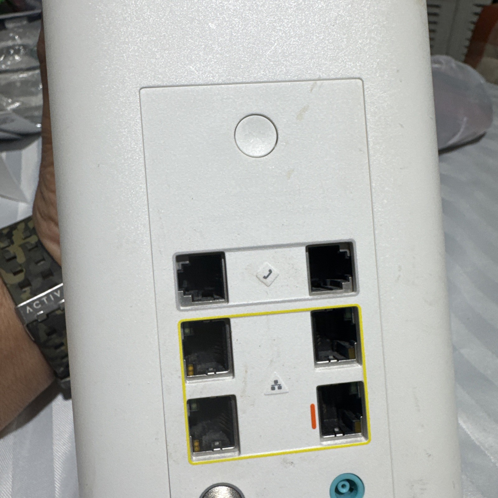 Xfinity Home WiFi Router Modem 4-Ports White XB7-T