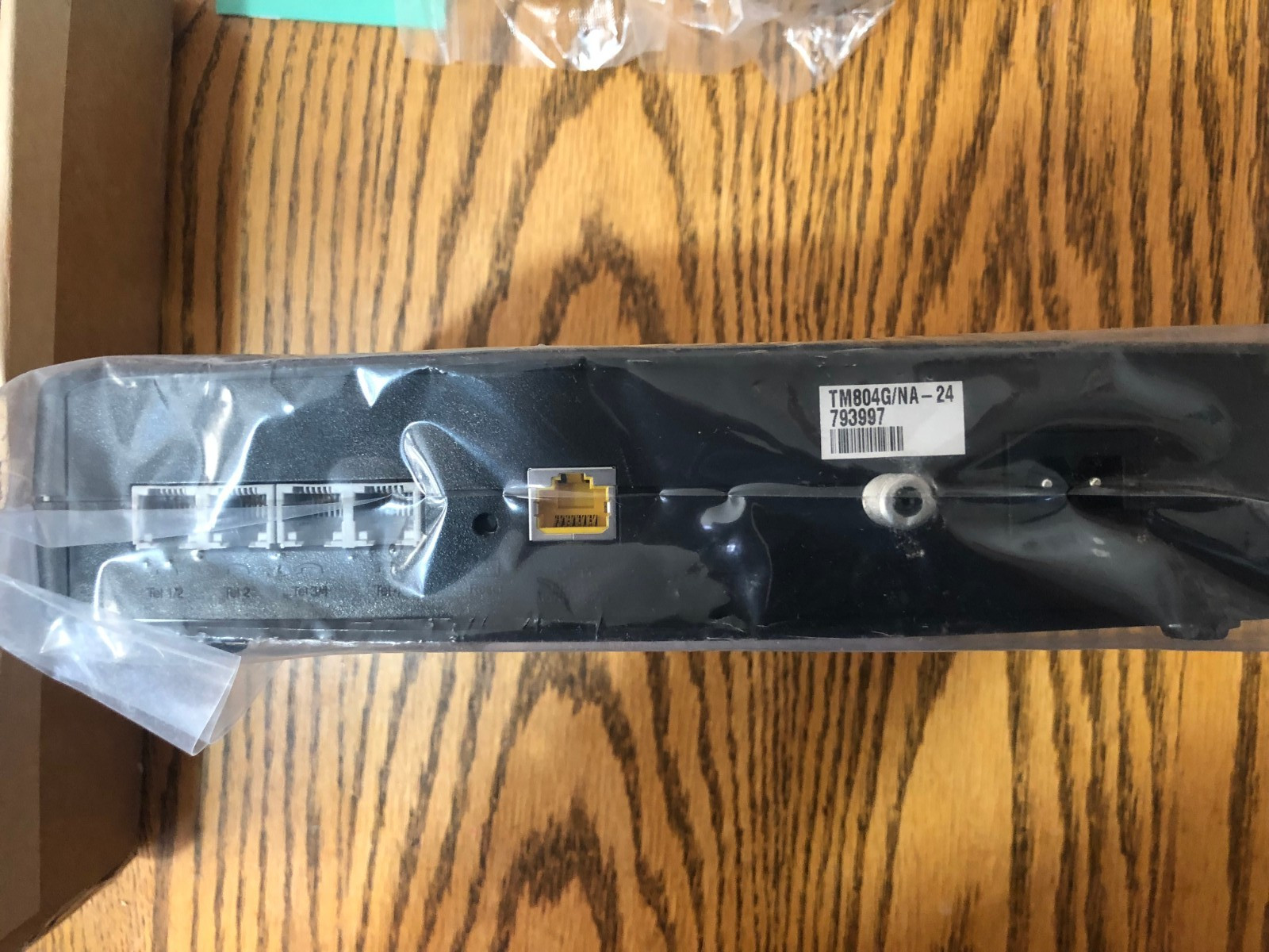 ARRIS TM804G TM-04DHD804 Internet & Telephone Telephony Modem