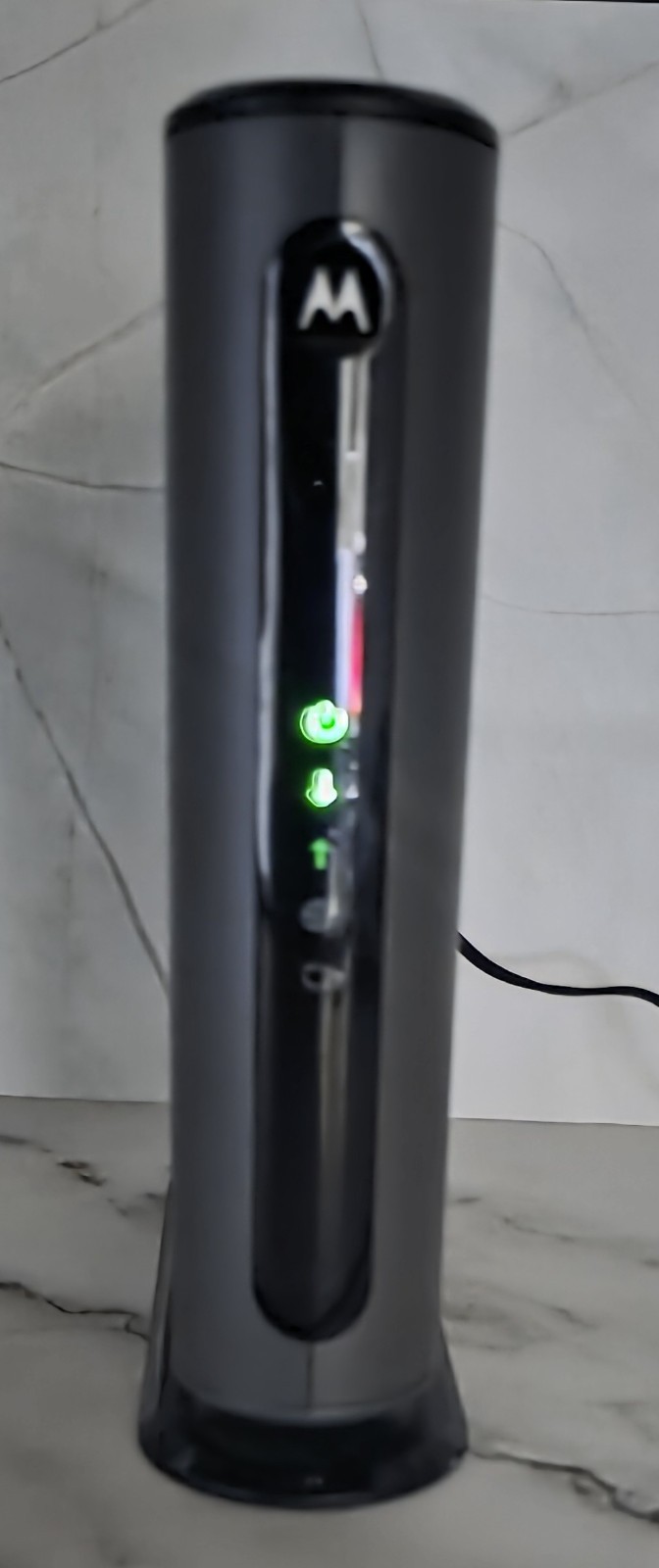 Motorola MB7621 Cable Modem | Pairs with Any WiFi Router up To 900 Mbps