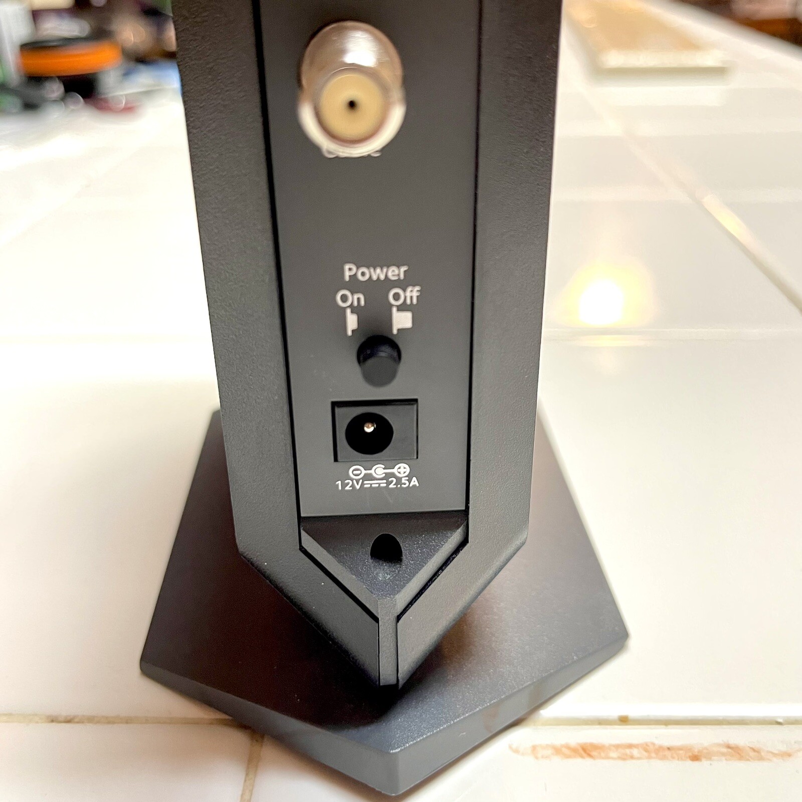 Netgear Nighthawk Cable Modem DOCSIS 3.1 Used High Quality Connect TV