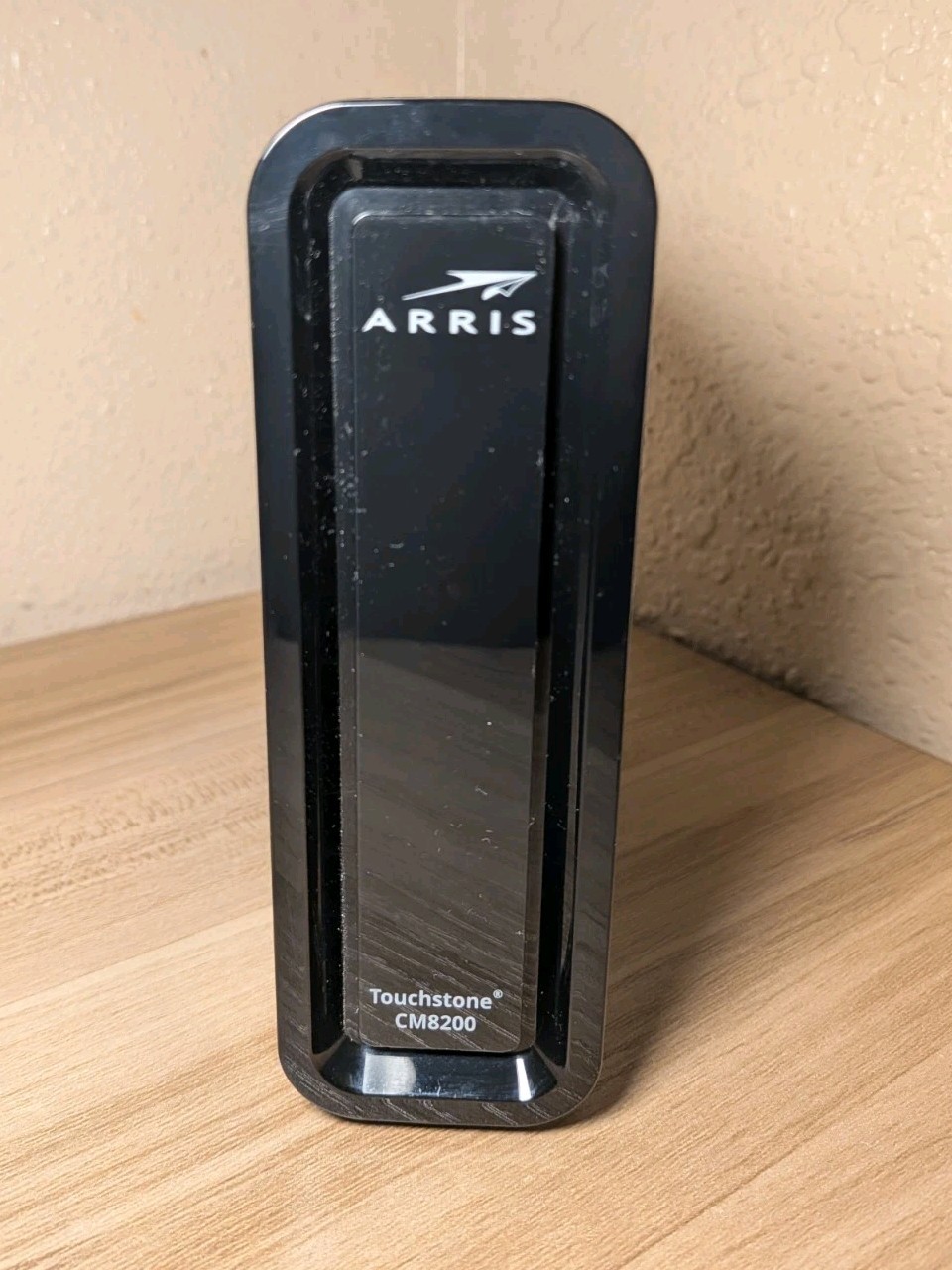 ARRIS Touchstone CM8200A DOCSIS 3.1 Ultra Fast Cable Modem Black No Power Adapte