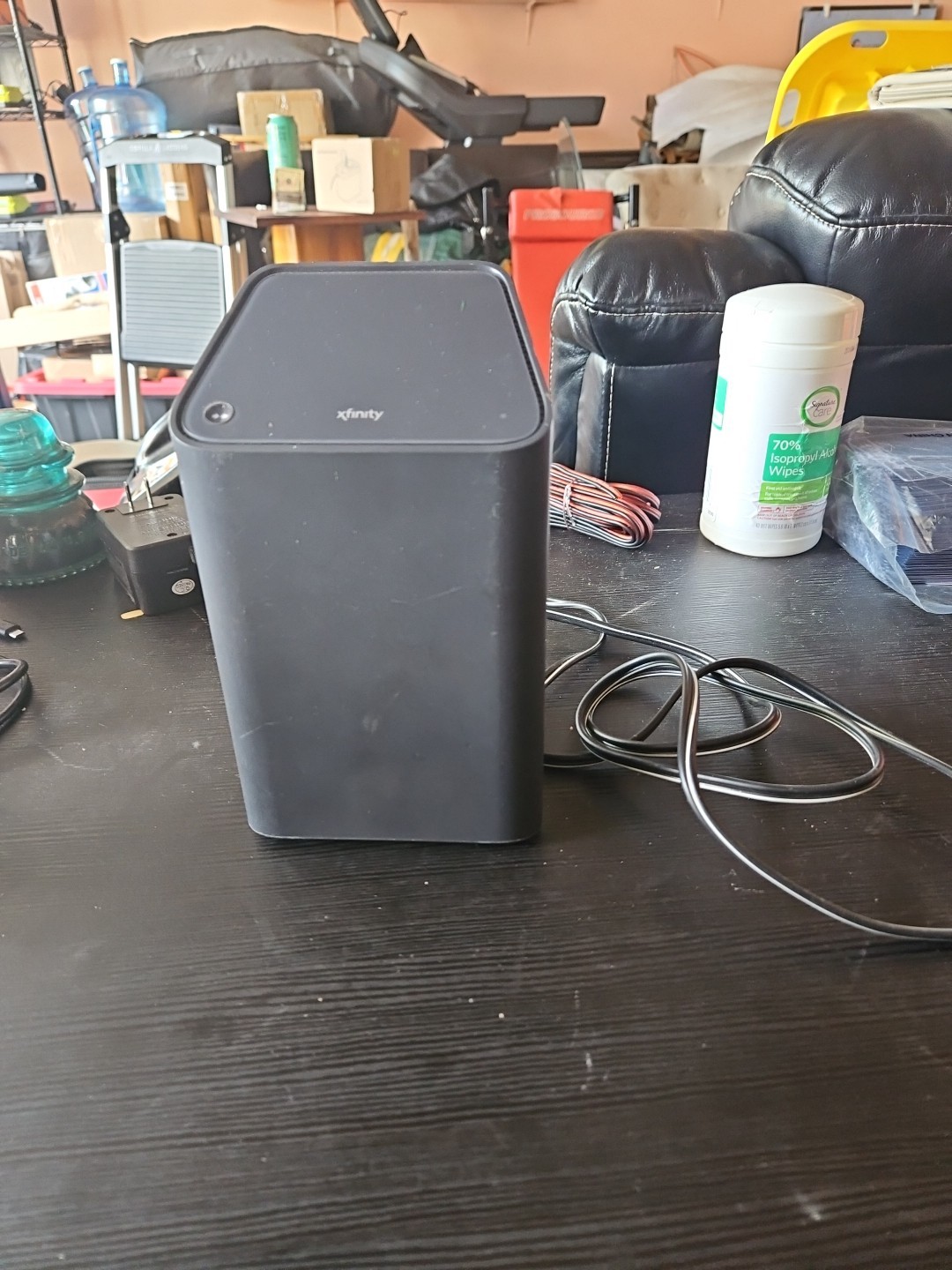Xfinity XB6-A Wifi Router & Modem 115V Electric w/ Cord Black Untested