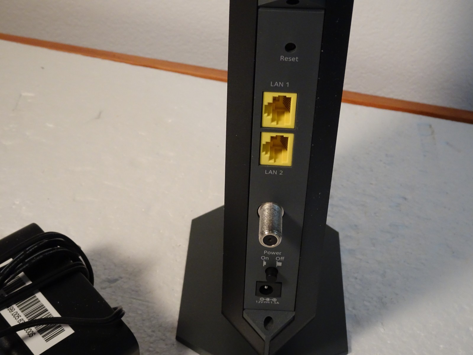 NETGEAR CM1100 Multi-Gig Cable Modem DOCSIS 3.1 – w/Power Supply