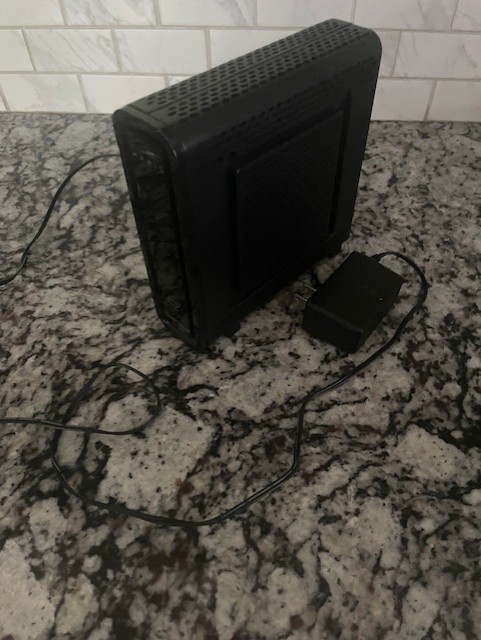 Arris Surfboard 16×4 Cable Modem Router – Black (Sbg10)