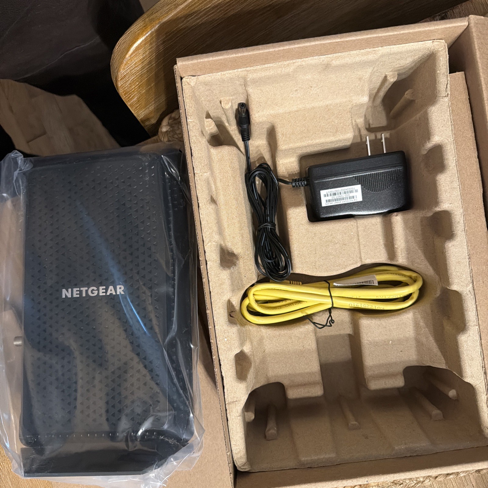 NETGEAR Nighthawk Cable Modem CM1200 DOCSIS 3.1 4x 1G Ethernet Black