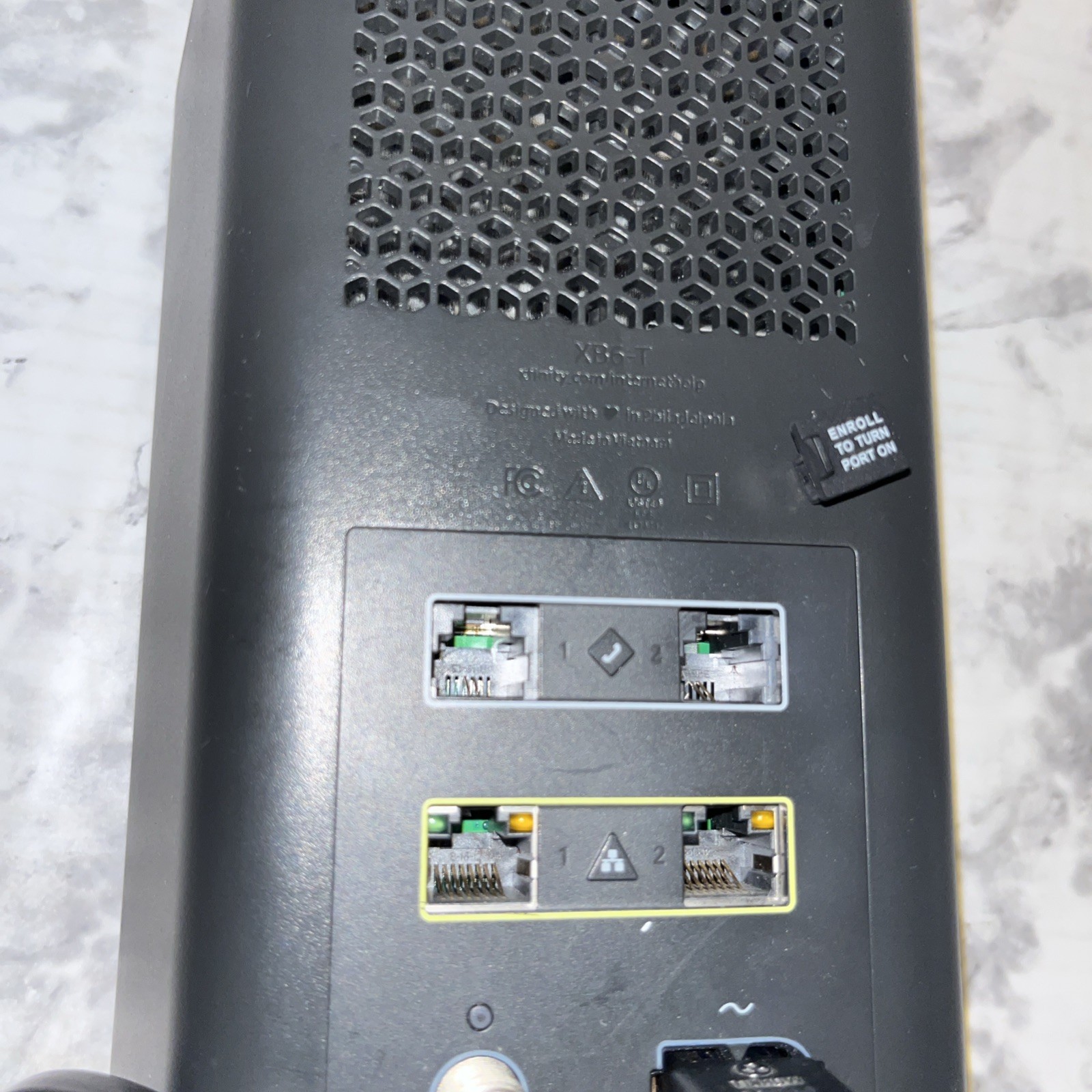 Comcast Xfinity XB6-T GIGABIT Modem WiFi Router With Power Cord – TESTED