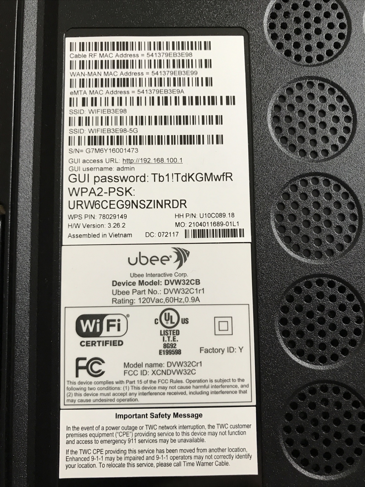 Ubee DOCSIS 3.0 WeMTA DVW32CB Cable Modem Wireless Router Gateway WiFi