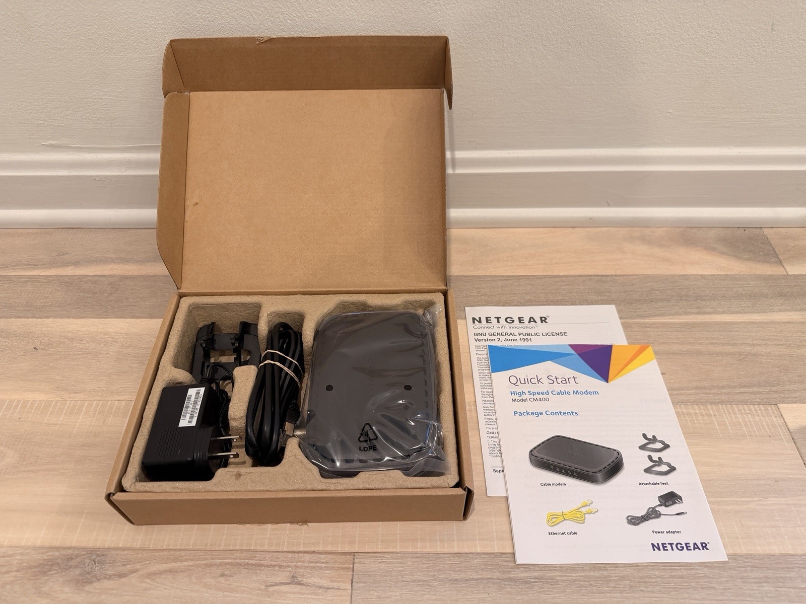NETGEAR CM400AZNA High-Speed Cable Modem DOCSIS 3.0