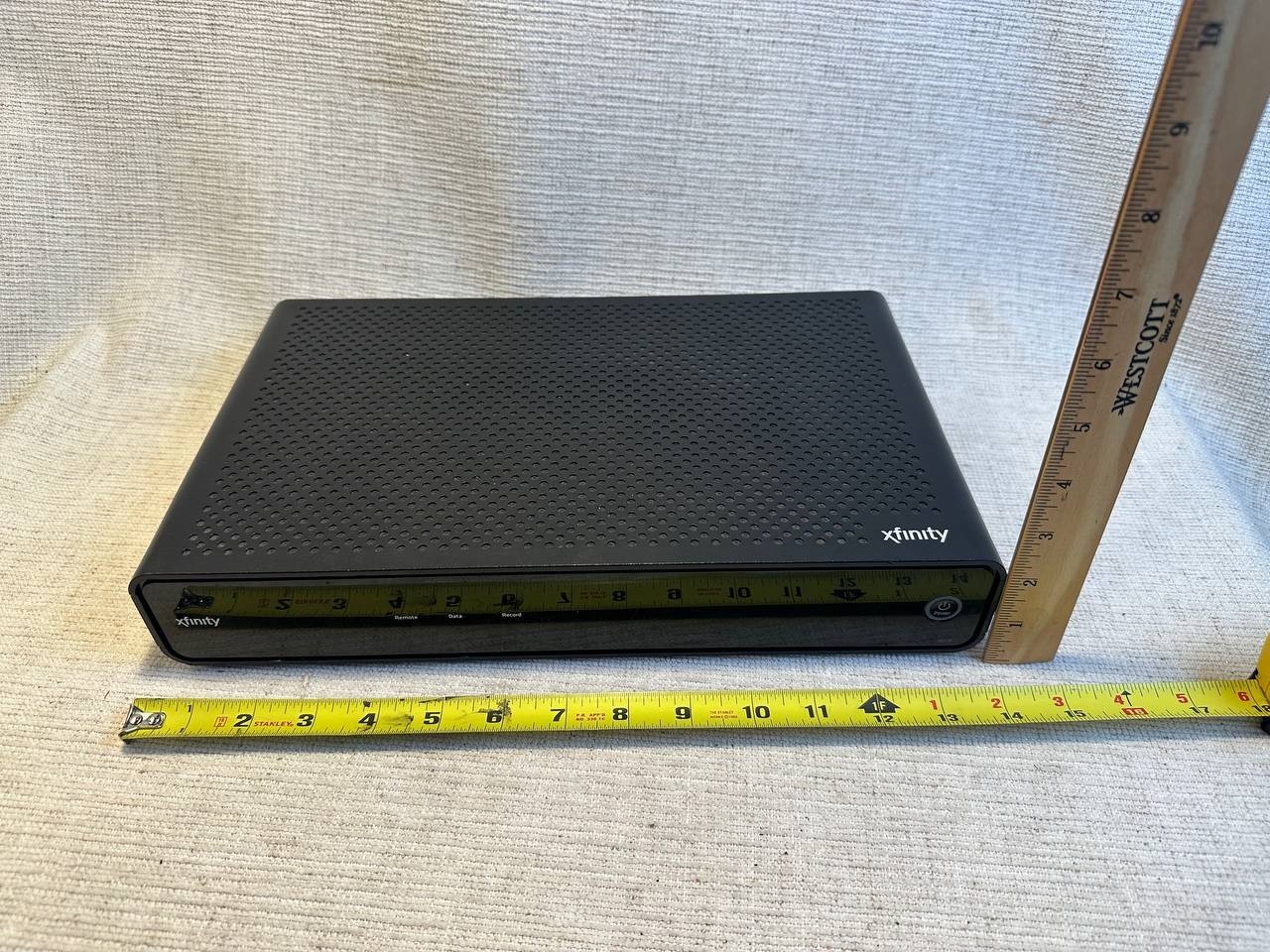 Xfinity Comcast Cable Modem ARRIS TG1682G TV Box XR11 Remotes Lot 015/2 181