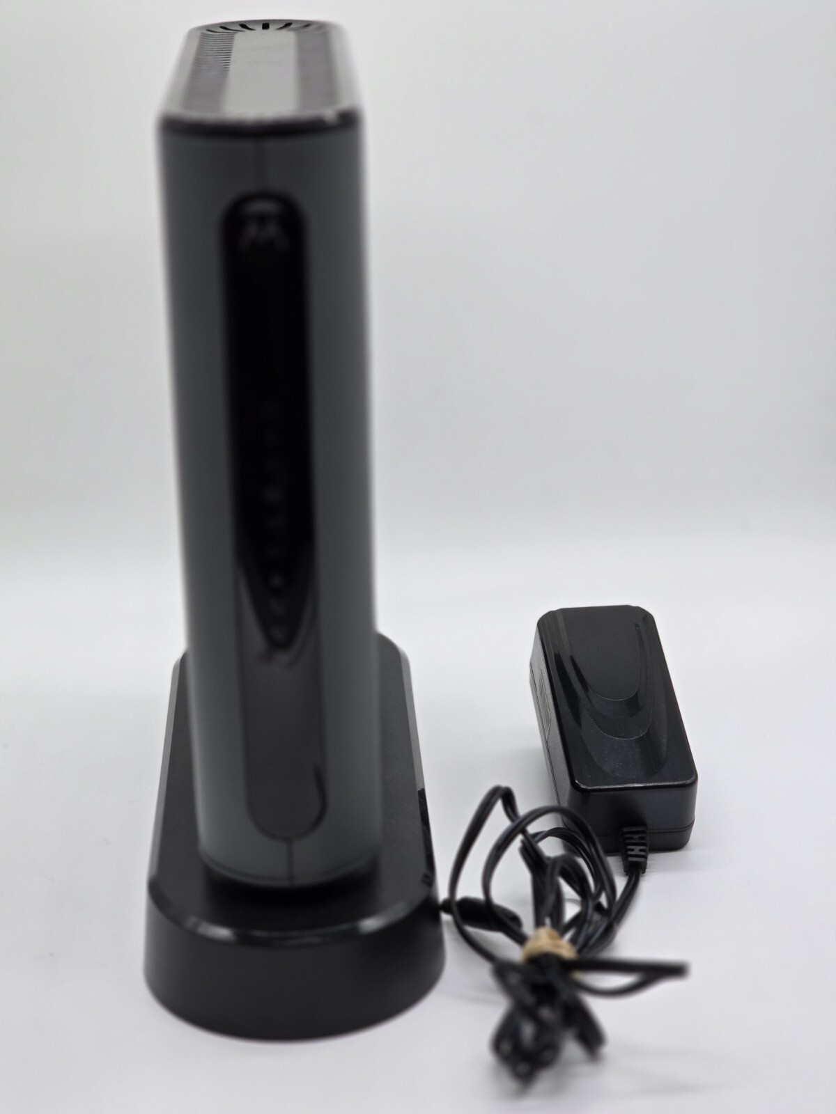 Motorola MT7711 24×8 Modem Router Two Phone Ports DOCSIS 3.0 AC1900 Dual Band