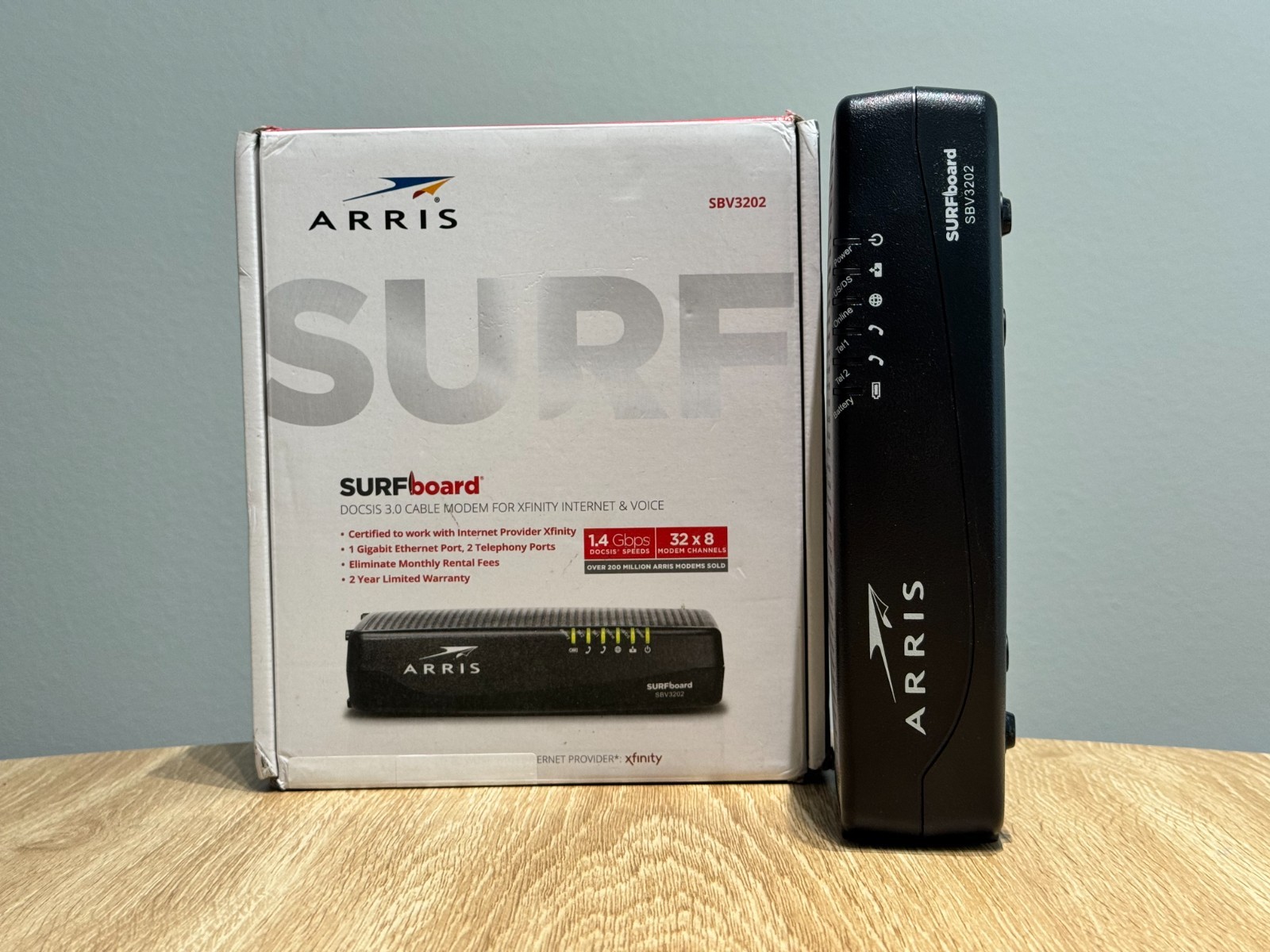 ARRIS SURFboard SBV3202 DOCSIS 3.0 Cable Modem, Comcast Xfinity Internet & Voice